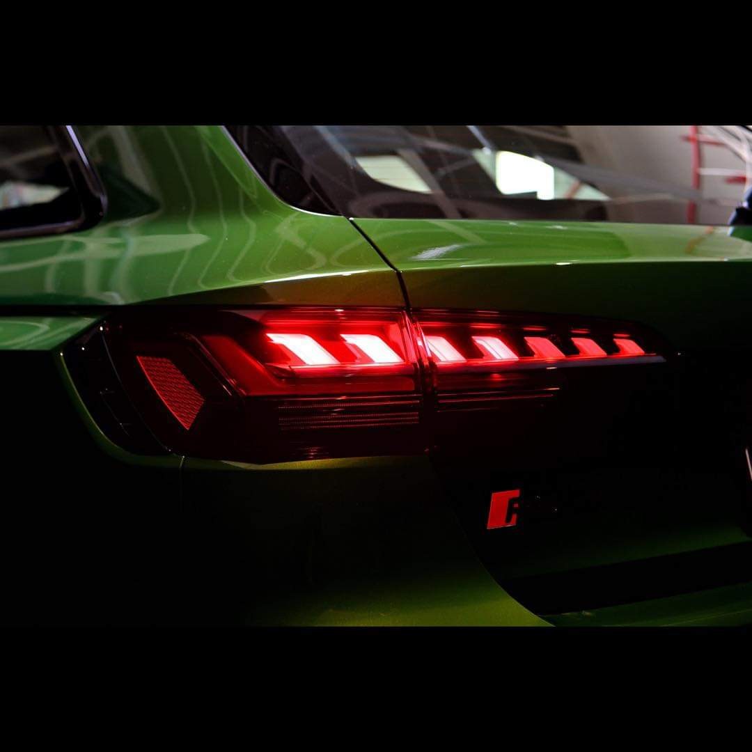 PLUG DLA! for Audi ヘッドライト、テールランプをダイナミック