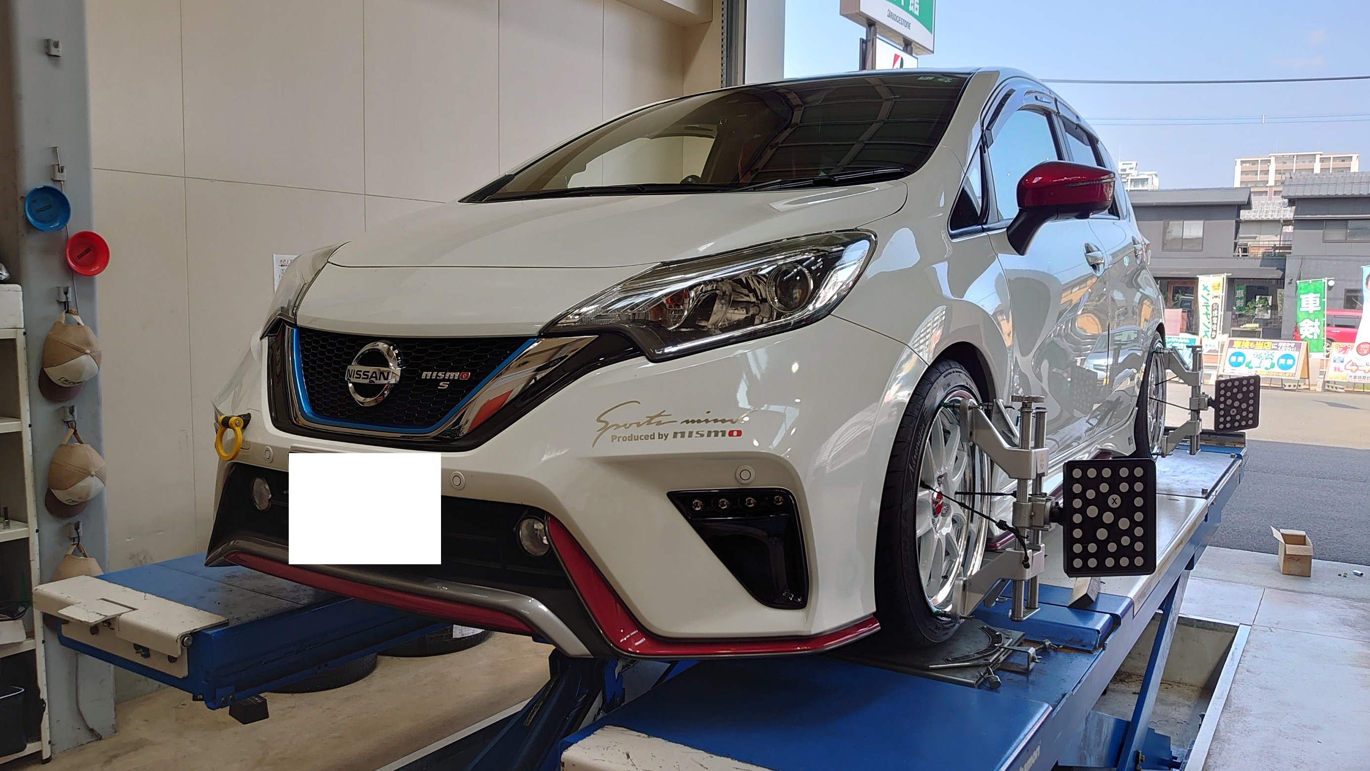 ニッサン ノートニスモeパワー(E12) タイヤホイール取付 WORK EMOTION