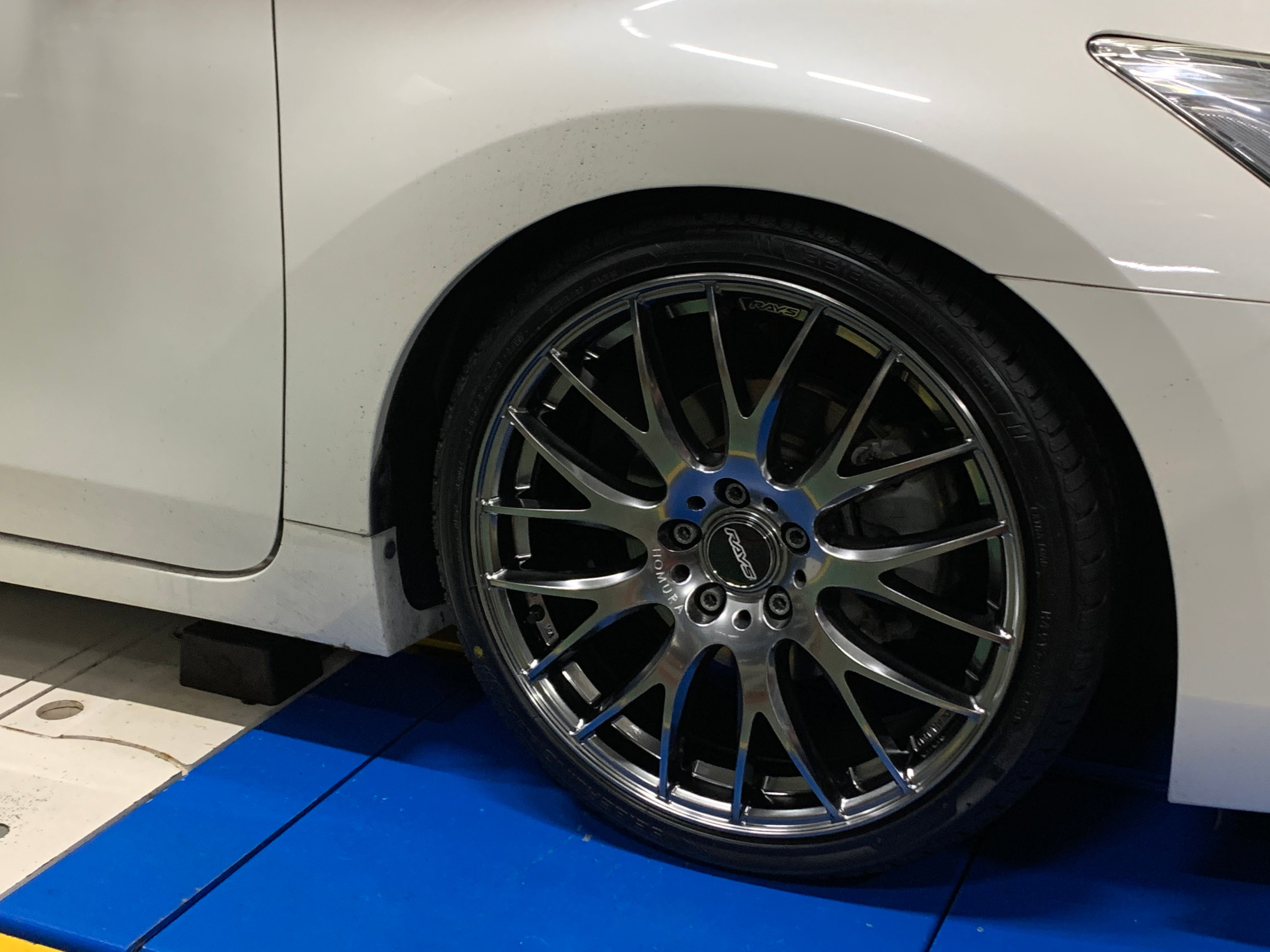 ホイール交換取り付け編 第4弾(日産 ティアナ) | 店舗おススメ ホイール交換取り付け編 第4弾(日産 ティアナ) | 店舗おススメ