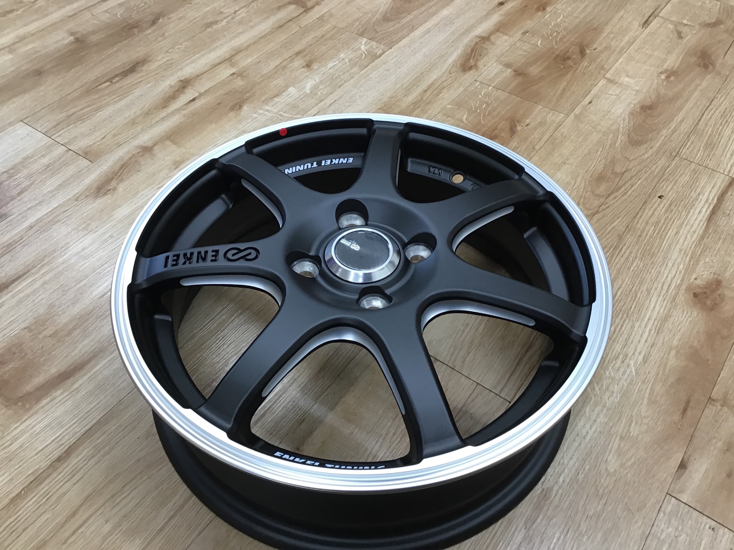 エンケイホイール 軽自動車用 15inch 4.5J サイズ 取り扱い始まりまし ...