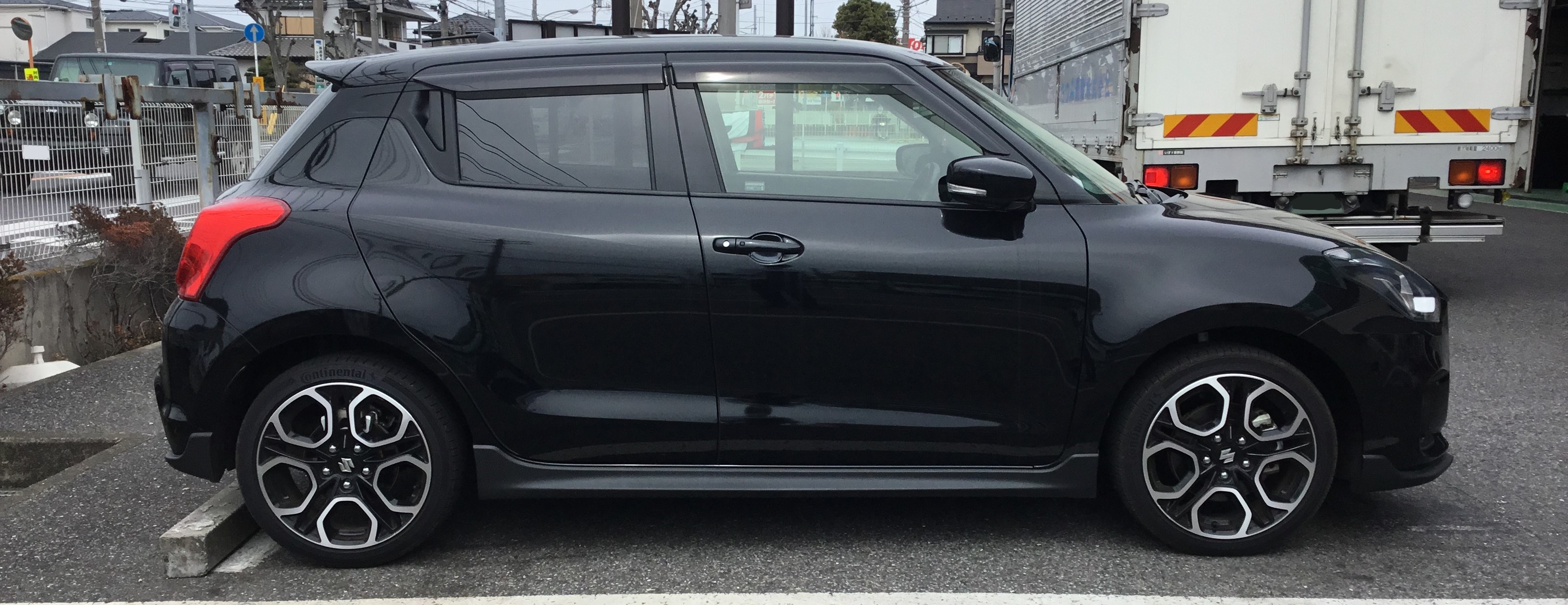 Zc33s型スイフトスポーツ 車高調整式サスペンションのお取り付け アライメント調整 スズキ スイフトスポーツ その他 パーツ取付 サスペンション取付 技術サービスブログ タイヤ館 鎌ヶ谷 千葉県のタイヤ カー用品ショップ タイヤからはじまる トータル
