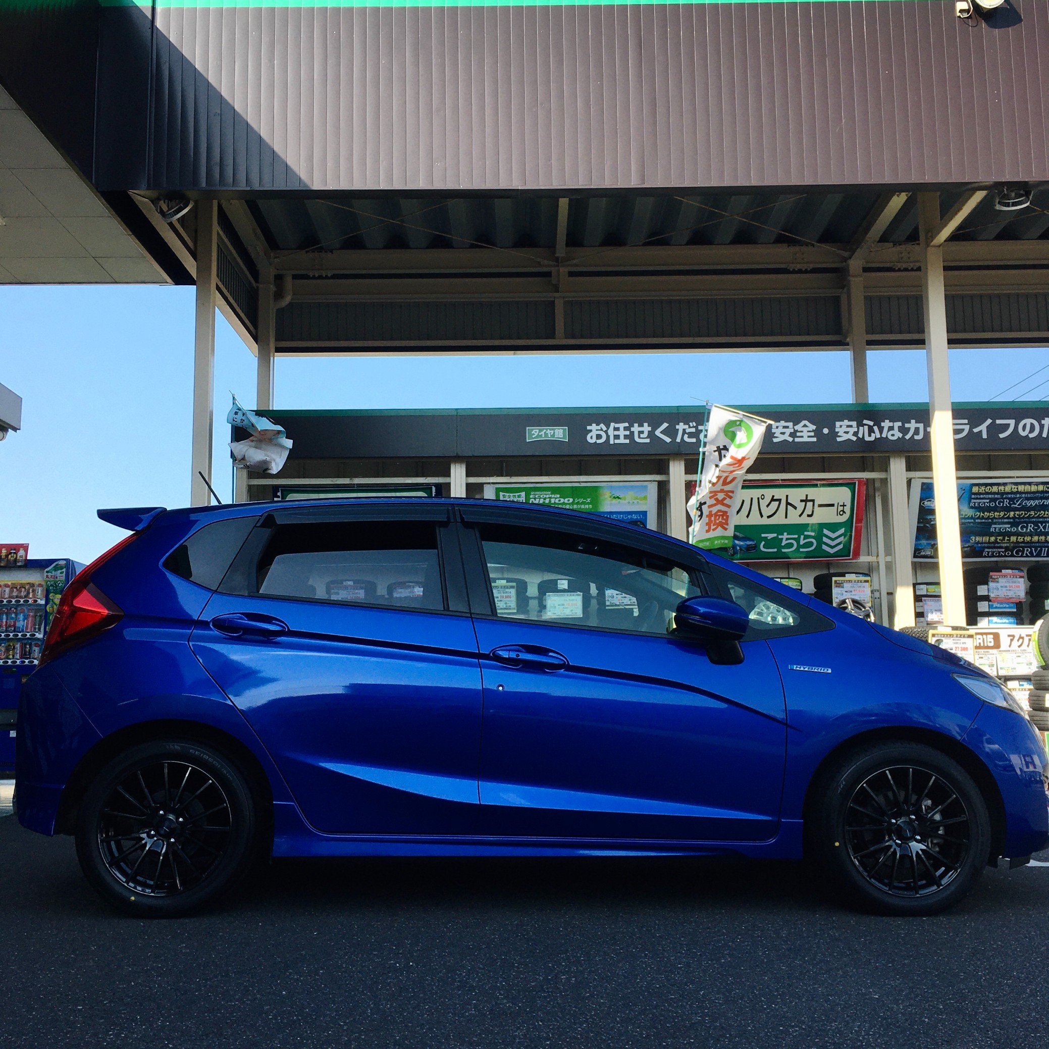 フィットハイブリッドに【Weds sport SA-35R】取り付けました