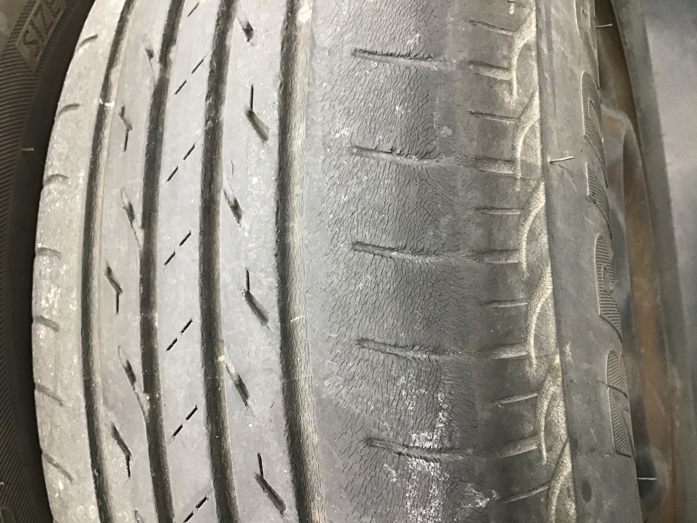 ホンダ フリード タイヤ交換 185/70R14 | ホンダ フリード タイヤ