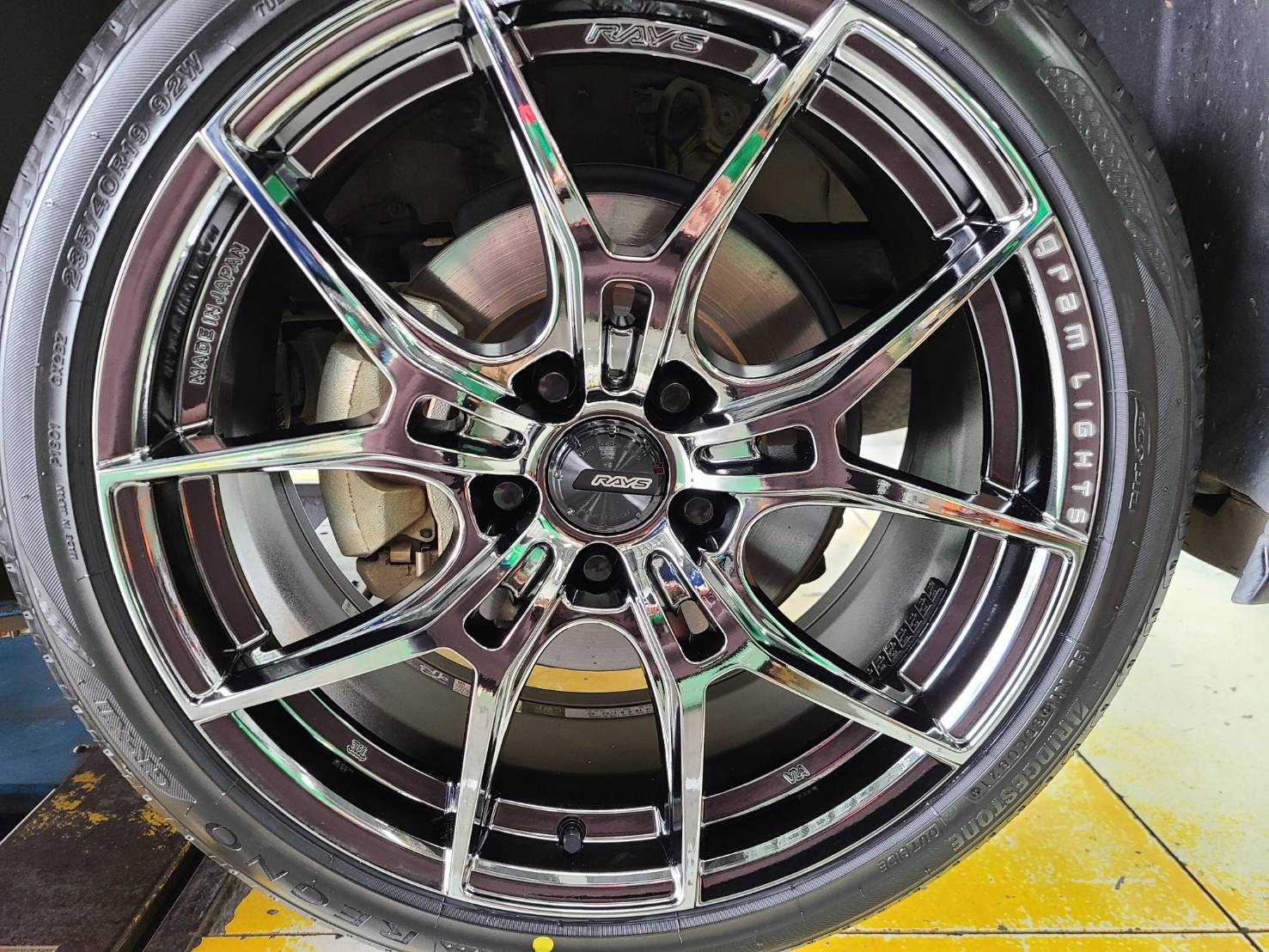 RAYSホイール『グラムライツ57FXZ』×『レグノGR-XⅡ』装着しました