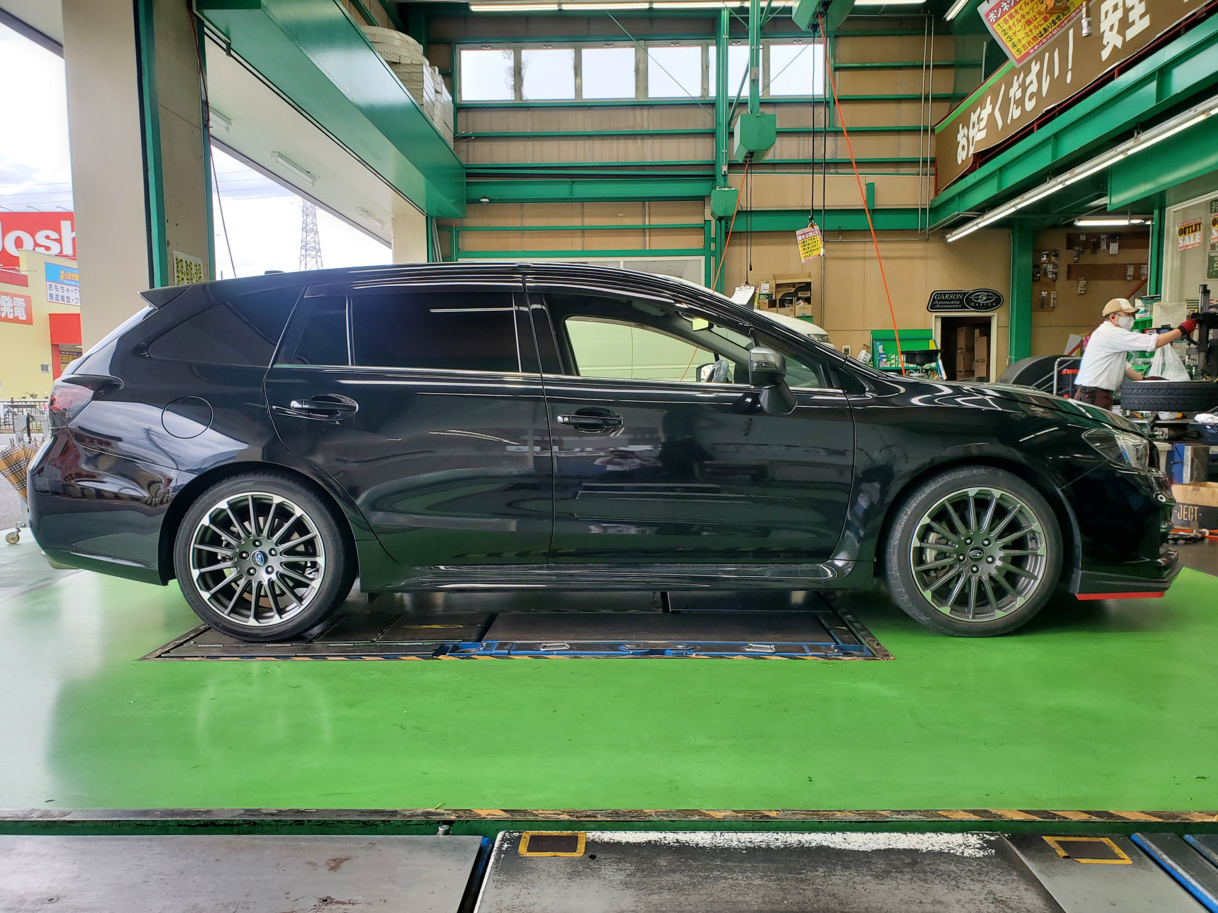 レヴォーグにビルシュタイン車高調取付 | スバル レヴォーグ その他