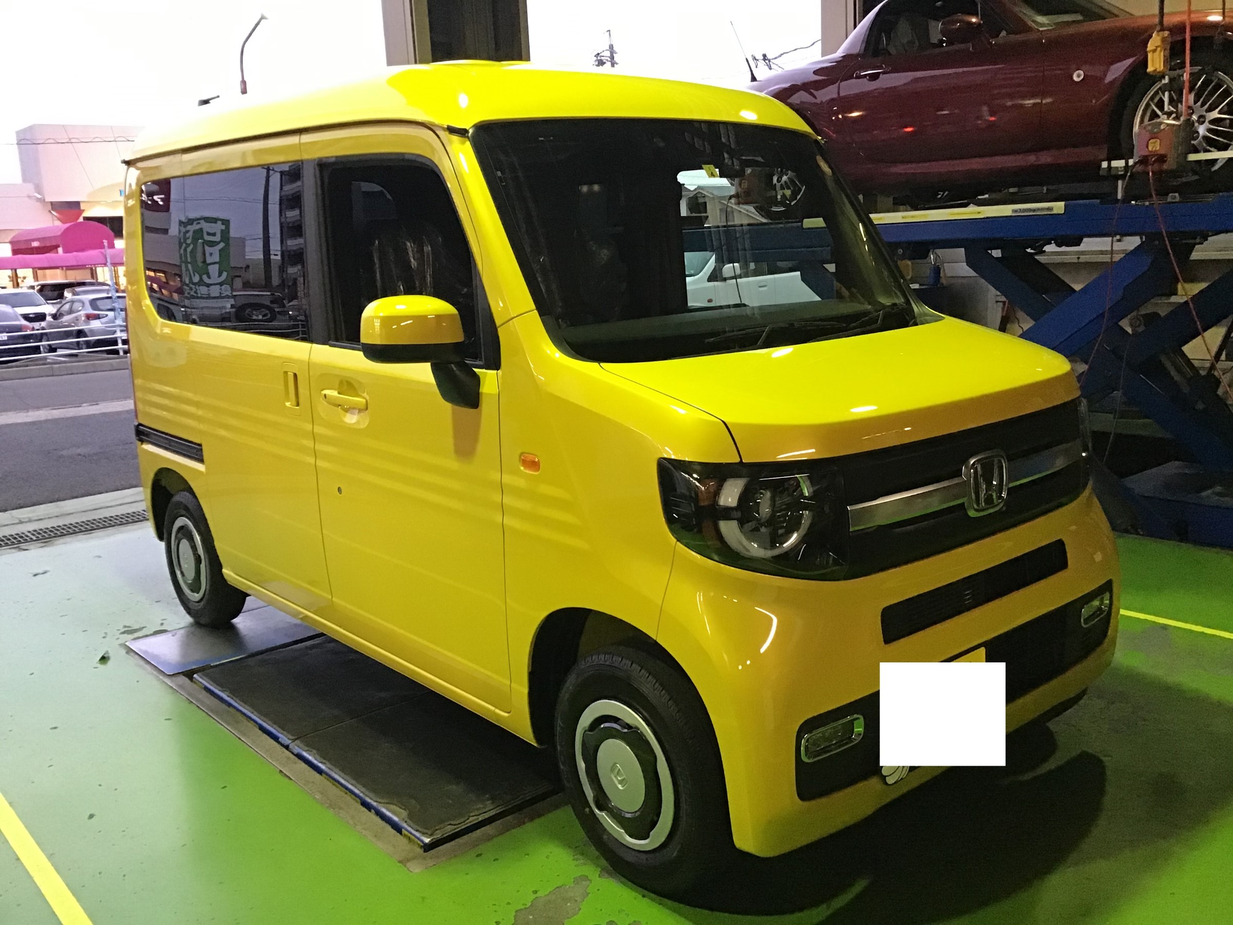 N Van足廻り交換です ホンダ N Van その他 パーツ取付 足回り関係取付 サービス事例 タイヤ館 ｸﾞﾘｰﾝﾛｰﾄﾞ 愛知県 三重県のタイヤ カー用品ショップ タイヤからはじまる トータルカーメンテナンス タイヤ館グループ