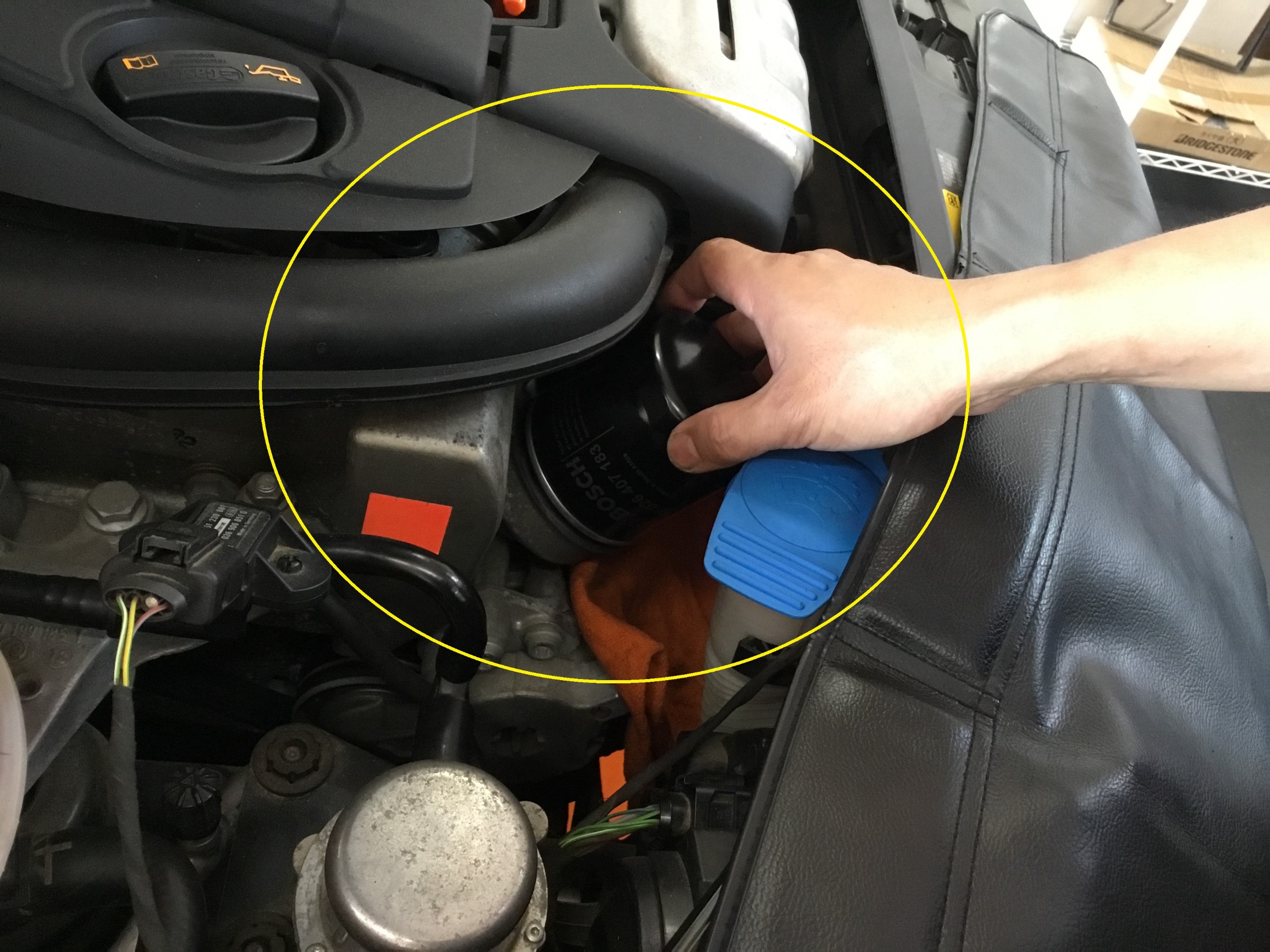 VWポロGTI+エンジンオイル交換+エレメント交換+ワコ－ズ添加剤 | フォルクスワーゲン ポロGTI メンテナンス商品 | サービス事例 |  タイヤ館 寒川 | タイヤからはじまる、トータルカーメンテナンス タイヤ館グループ