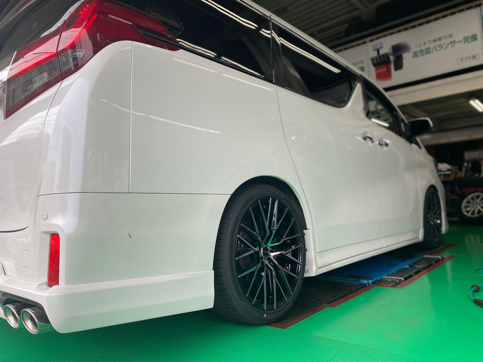 アルファード シュタイナー CVX 20インチ 取付 | トヨタ アルファード