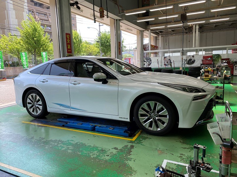 MIRAI ( ミライ ) 純正 19インチ 8Jx19 +35 5/120 MIRAI ( ミライ