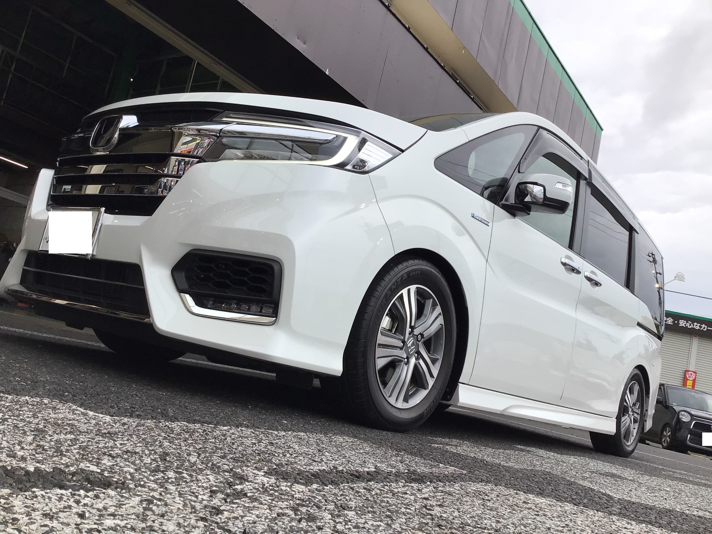 ☆《RP5ステップワゴン【TEIN車高調】》お取付けしました ☆《RP5ステップワゴン【TEIN車高調】》お取付けしました