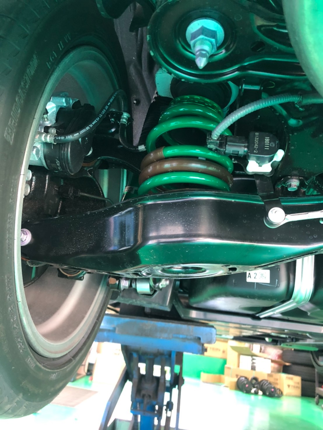 アルファード（AGH30） TEIN FLEX-A 車高調 取付 | 店舗おススメ