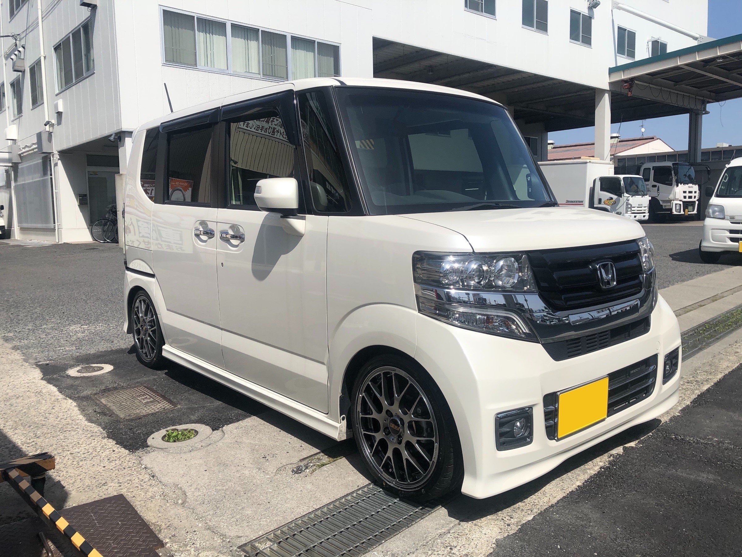 ホンダ N-BOX カスタムにBBS RP+POTENZA RE004装着です！ | 店舗お