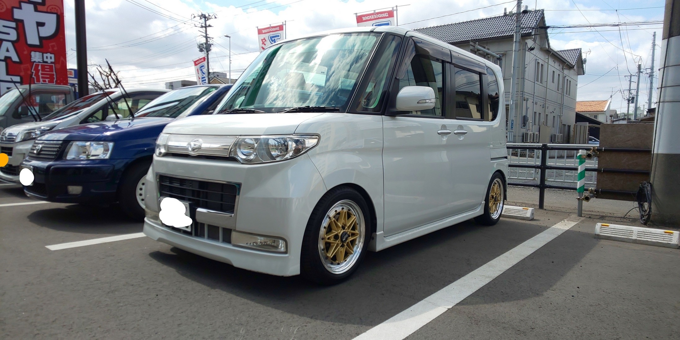 スタッフ撮影　ナンバーはペイントで隠しています。