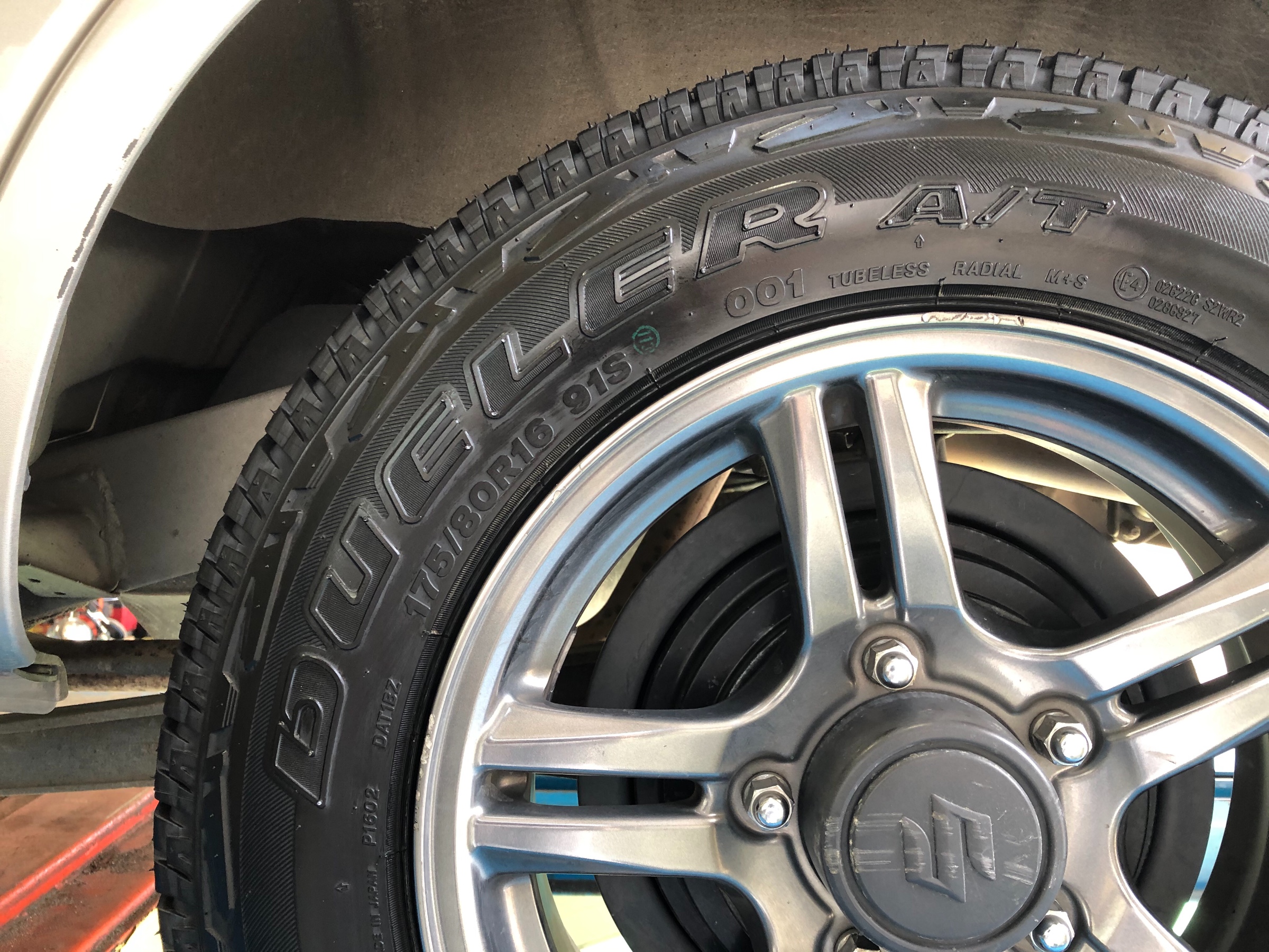 人気ブランドの 取付 A/T ☆DUELER ジムニー ｽｽﾞｷ | タイヤ | 店舗おススメ情報 ピンズ・ピンバッジ・缶バッジ
