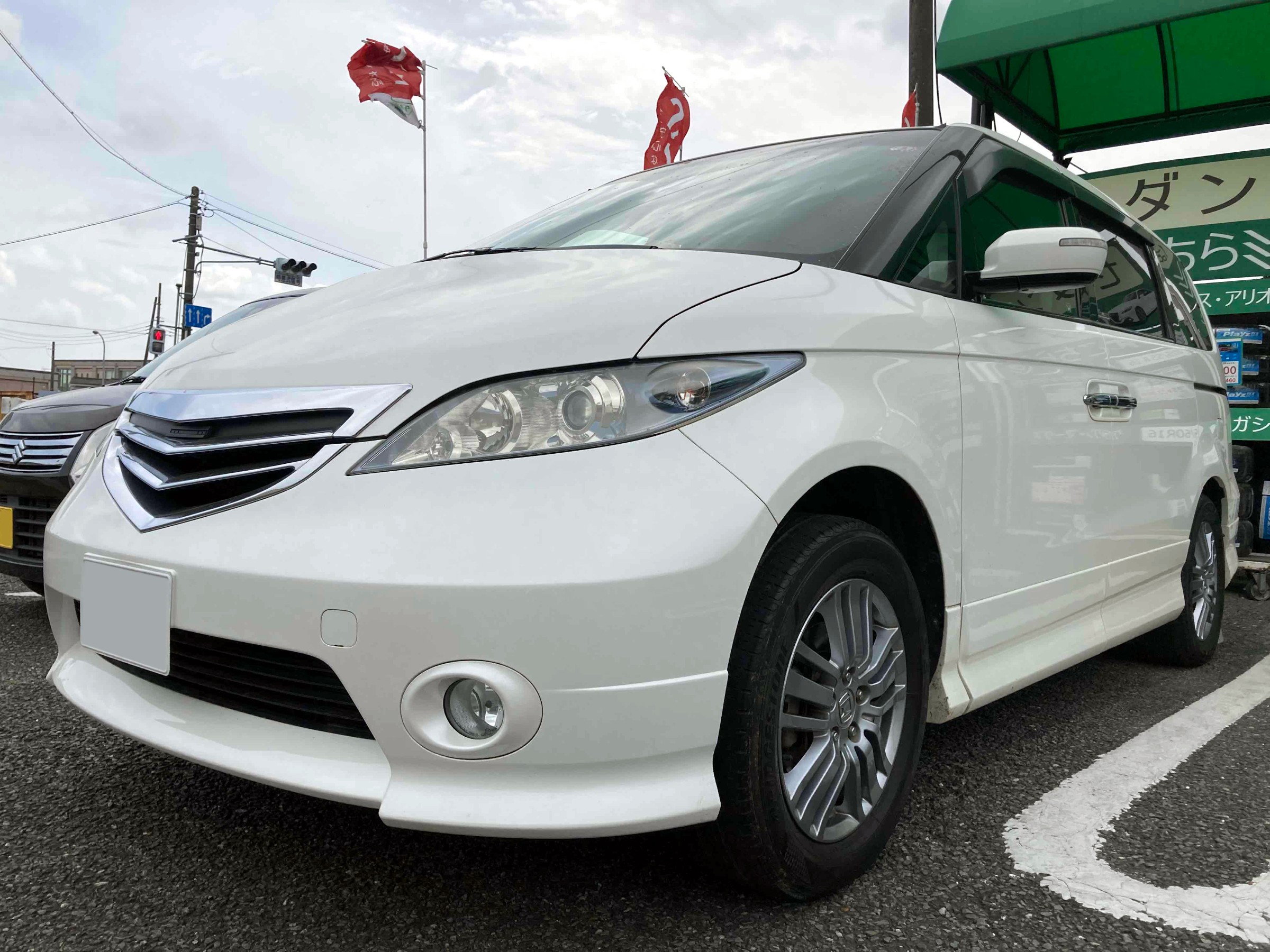 ホンダ エリシオン Rr4 レカロシートで走りやすさ激変 ミニバンにこそお勧めのシート交換 ホンダ エリシオン その他 パーツ取付 Recaroシート取付 サービス事例 タイヤ館 土浦北インター 茨城県のタイヤ カー用品ショップ タイヤからはじまる トータル