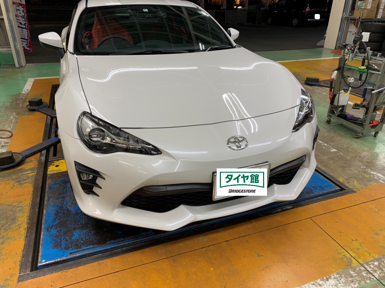 シンプルかつカッコいい トヨタ 86 ホイール タイヤ ホイール関連 タイヤ ホイール交換 スタッフ日記 タイヤ館 盛岡西バイパス店 タイヤからはじまる トータルカーメンテナンス タイヤ館グループ