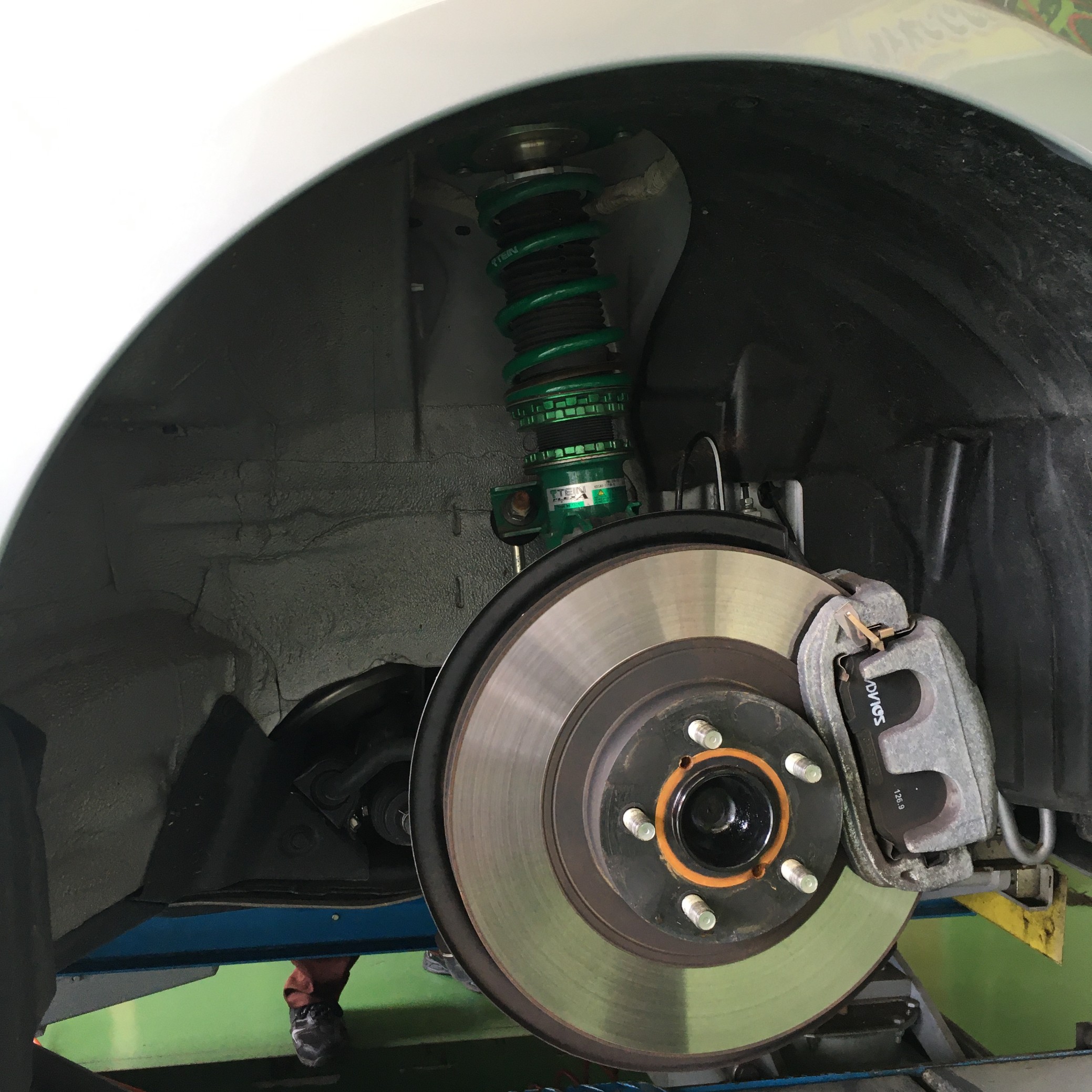 Tein Flex A車高調整 アライメント調整 トヨタ 86 トヨタ 86 その他 タイヤ ホイール関連 アライメント作業は予約制です サービス事例 タイヤ館 倉吉 タイヤからはじまる トータルカーメンテナンス タイヤ館グループ