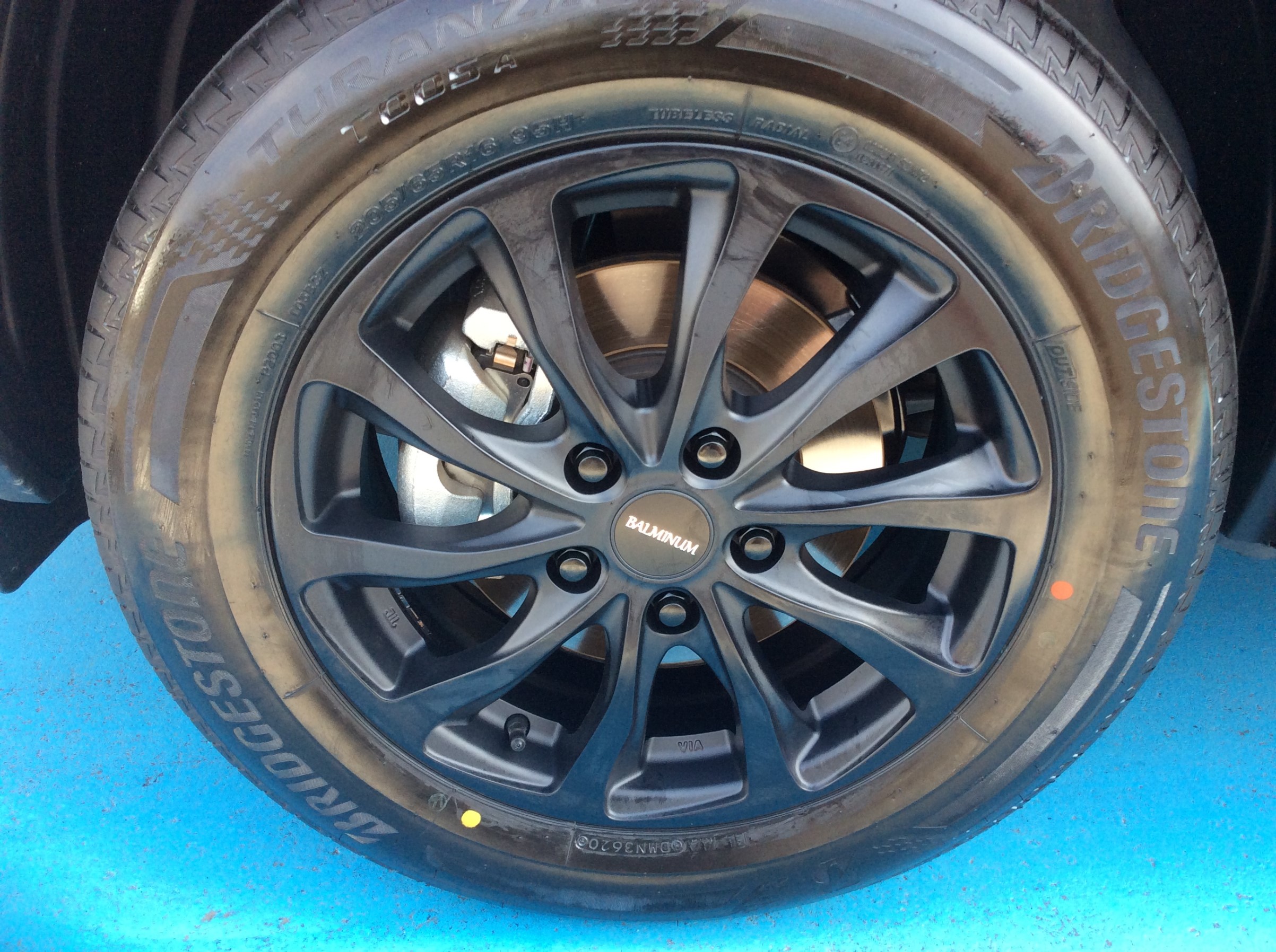 BRIDGESTONE BALMINUM TR10　ブリジストン バルミナ tr10 １６インチアルミホイール ＋ スタッドレスタイヤ（DUNLOP WINTERMAX WM02）185/60R16　ホンダ　フリードスパイクで使用してました ブリヂストンのスタンダードアルミホイール“BALMINUM”TR10 | 店舗お