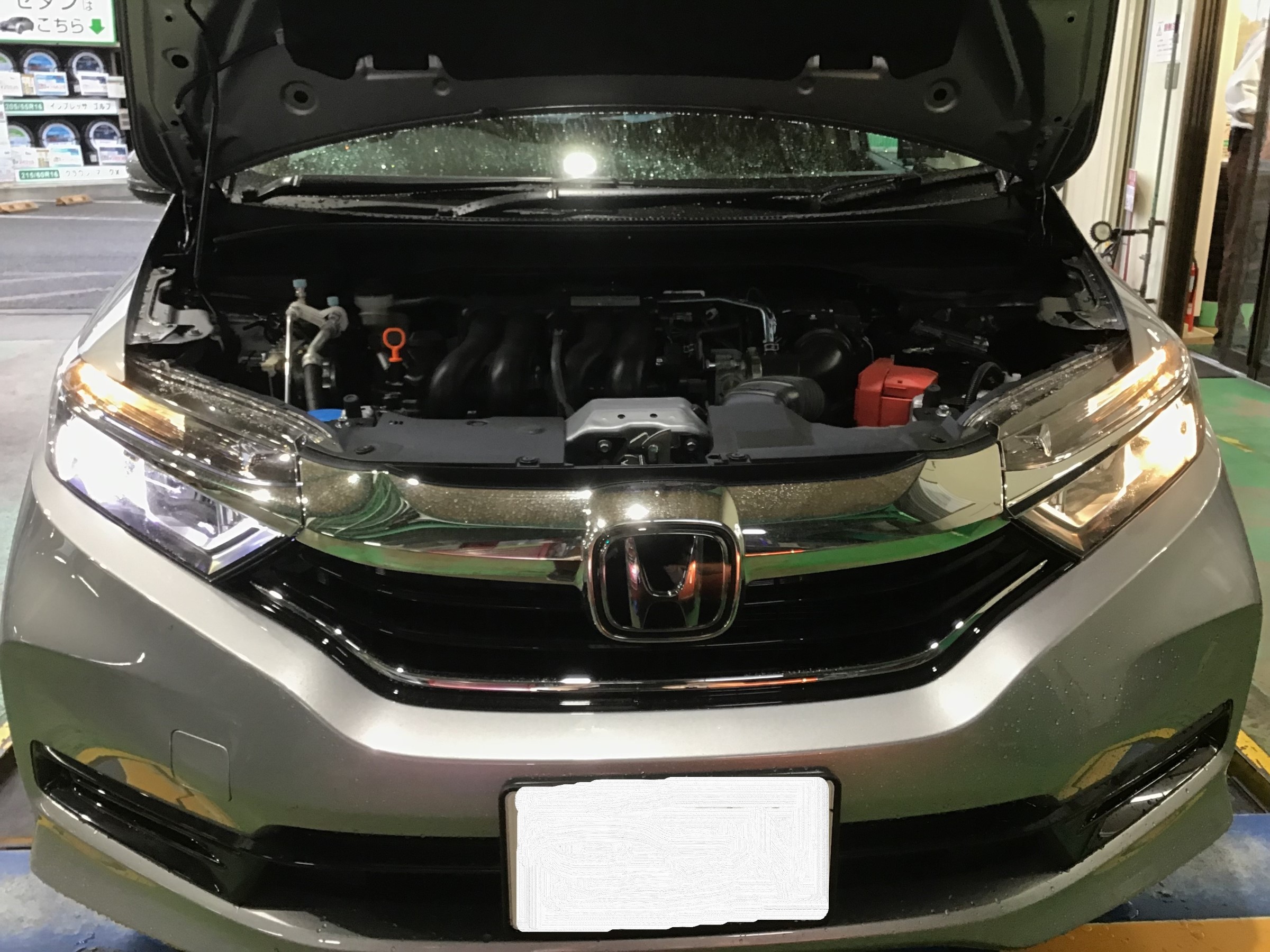 ホンダ シャトル ヘッドライト Ledバルブ交換 ホンダ シャトル その他 サービス事例 タイヤ館 県庁前 新潟県のタイヤ カー用品ショップ タイヤからはじまる トータルカーメンテナンス タイヤ館グループ