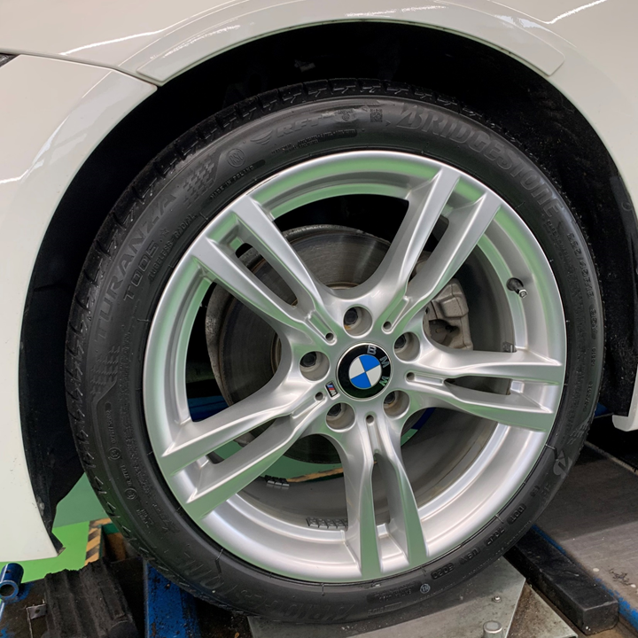 BMW523d(MX-20)に装着していたタイヤ、ホイールセットです。