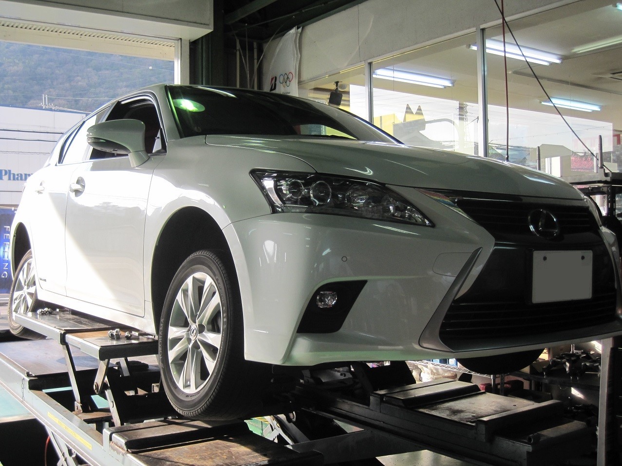 LEXUS CT200h のバッテリー交換！ | レクサス CT200h メンテナンス商品