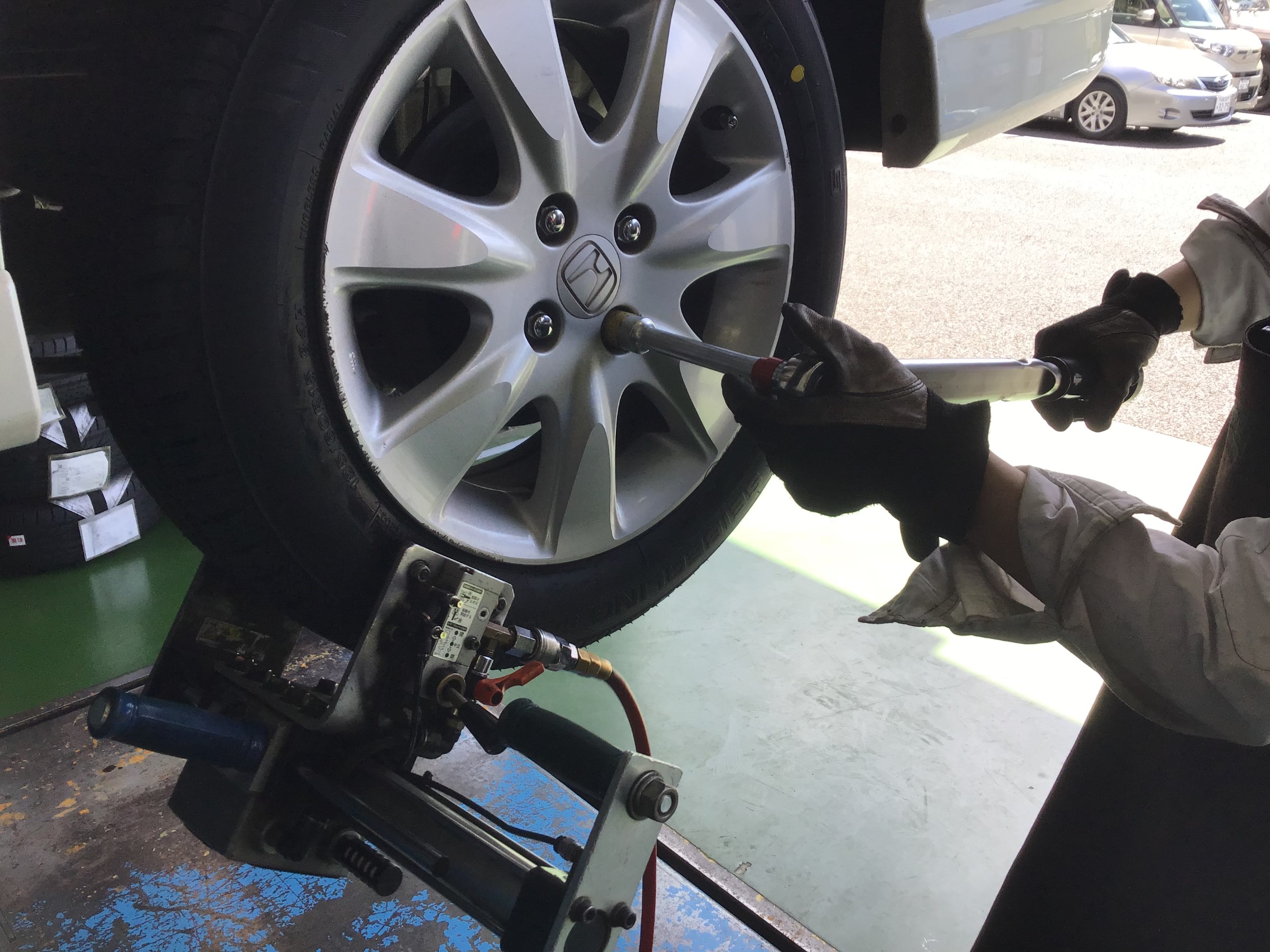 FIT SHUTTLE タイヤ交換 ホンダ フィットシャトル サービス事例 タイヤ館 高津 神奈川県のタイヤ、カー用品ショップ