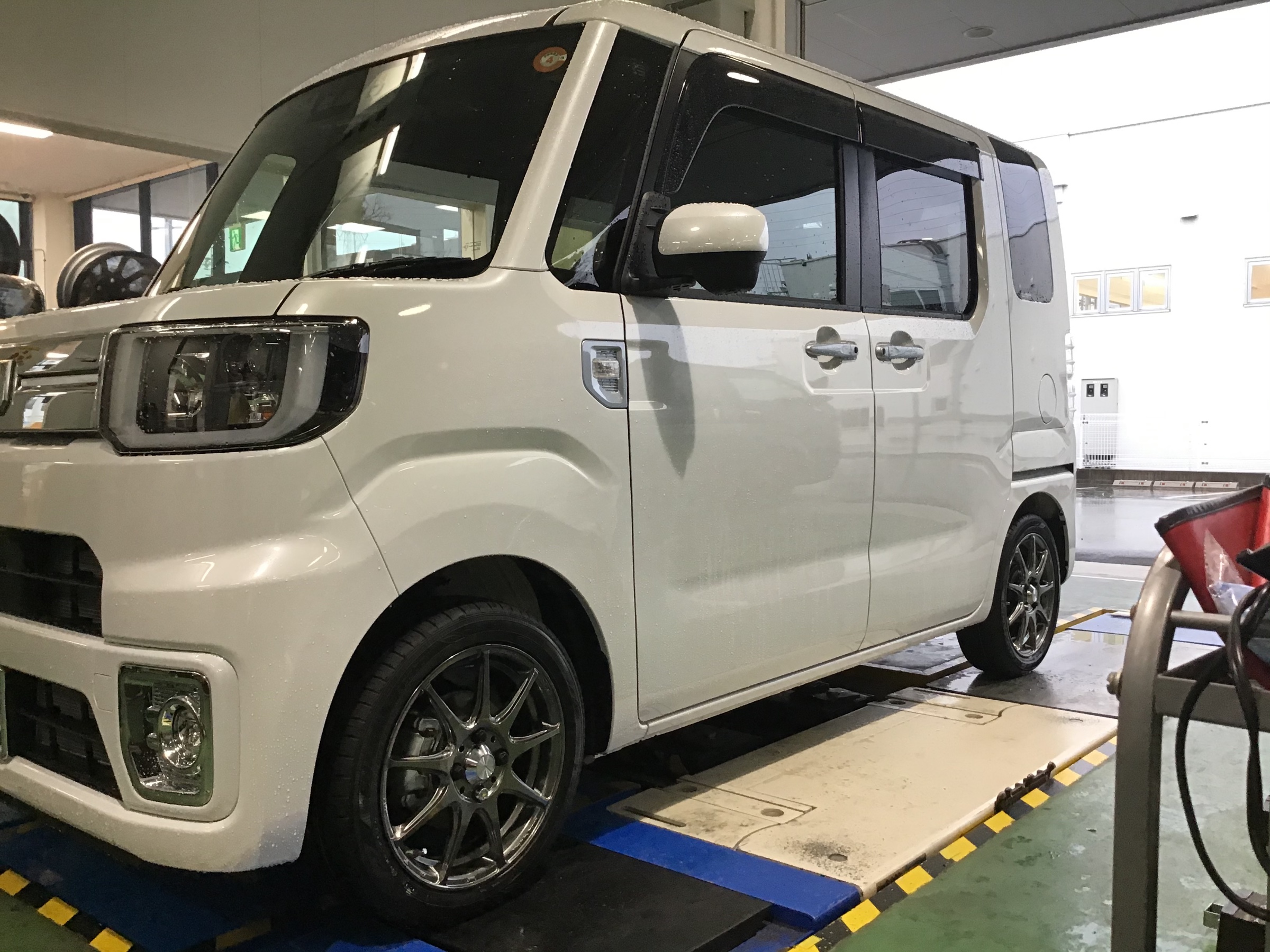 タイヤ＆ホイール交換】ウェイク LA700系 にWeds Sport SA99Rを取付