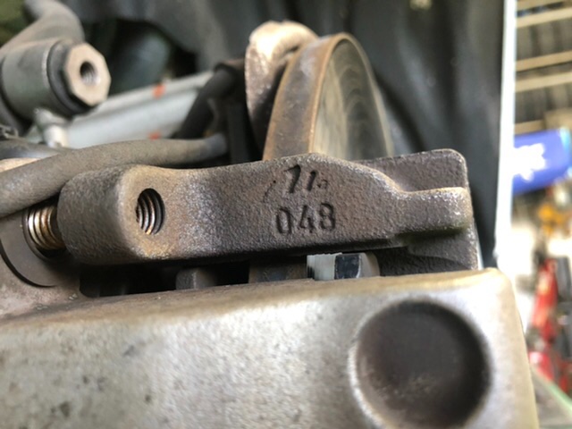 MercedesBenz W205 C180 AMGライン に Ate（アーテ） セラミック