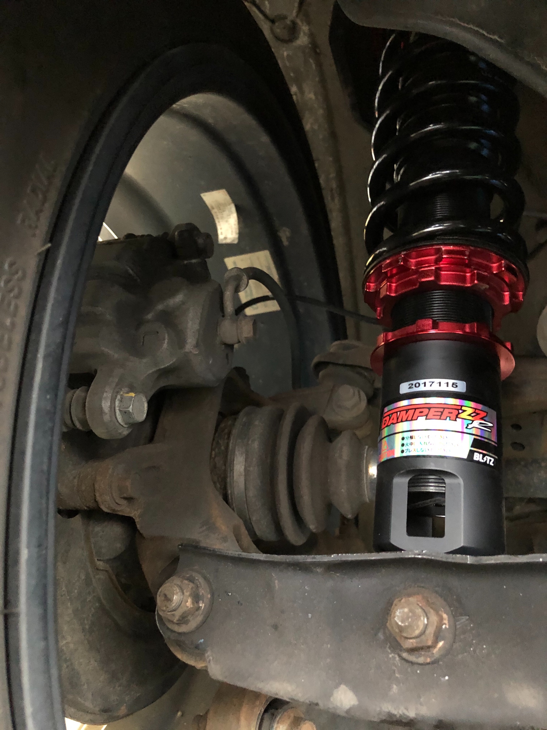 BMGレガシィ BLITZ車高調取付！ | スバル レガシィB4 その他 タイヤ