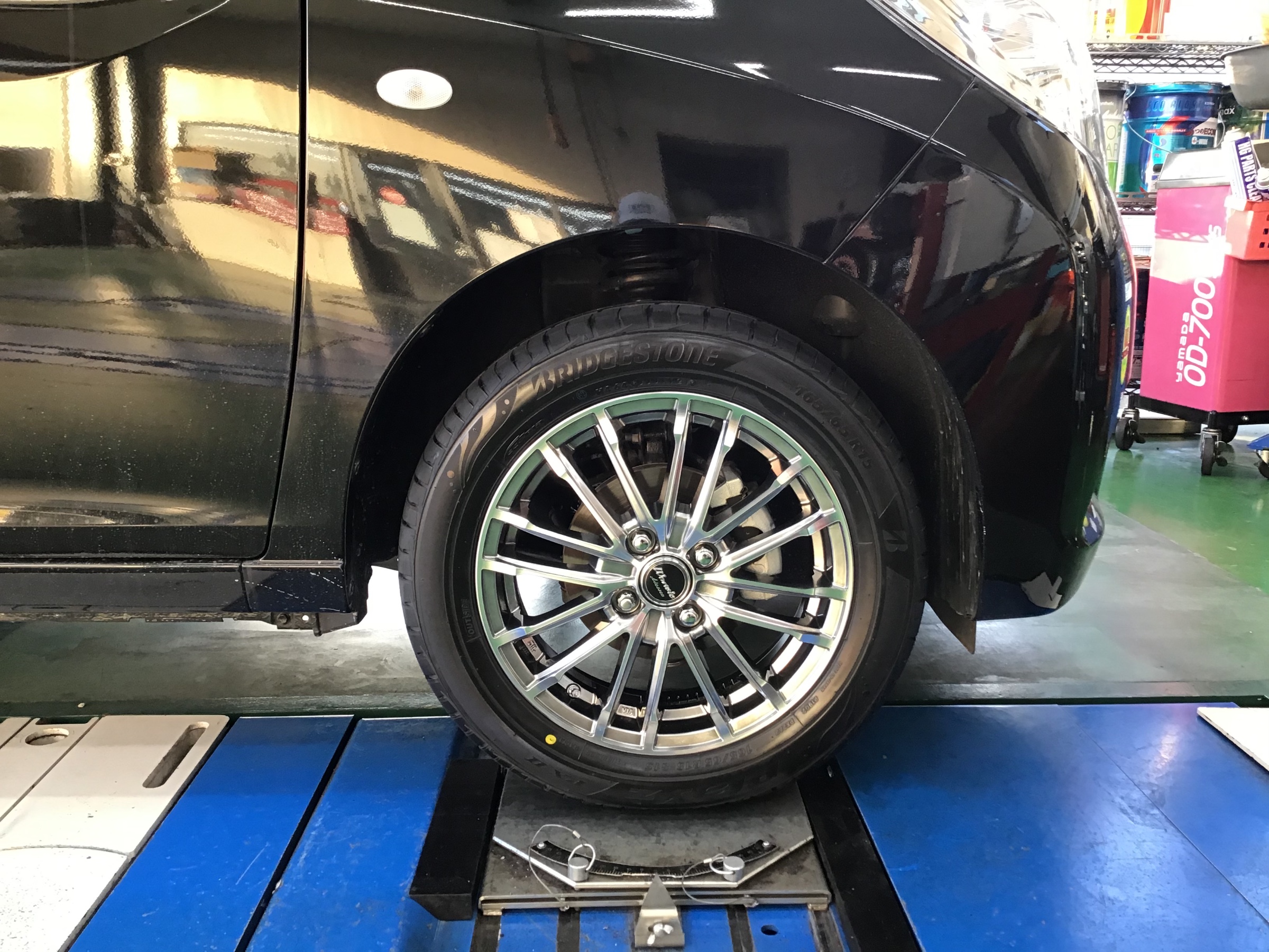 スズキ ソリオ 165/65R15 タイヤホイール交換 | スズキ ソリオ