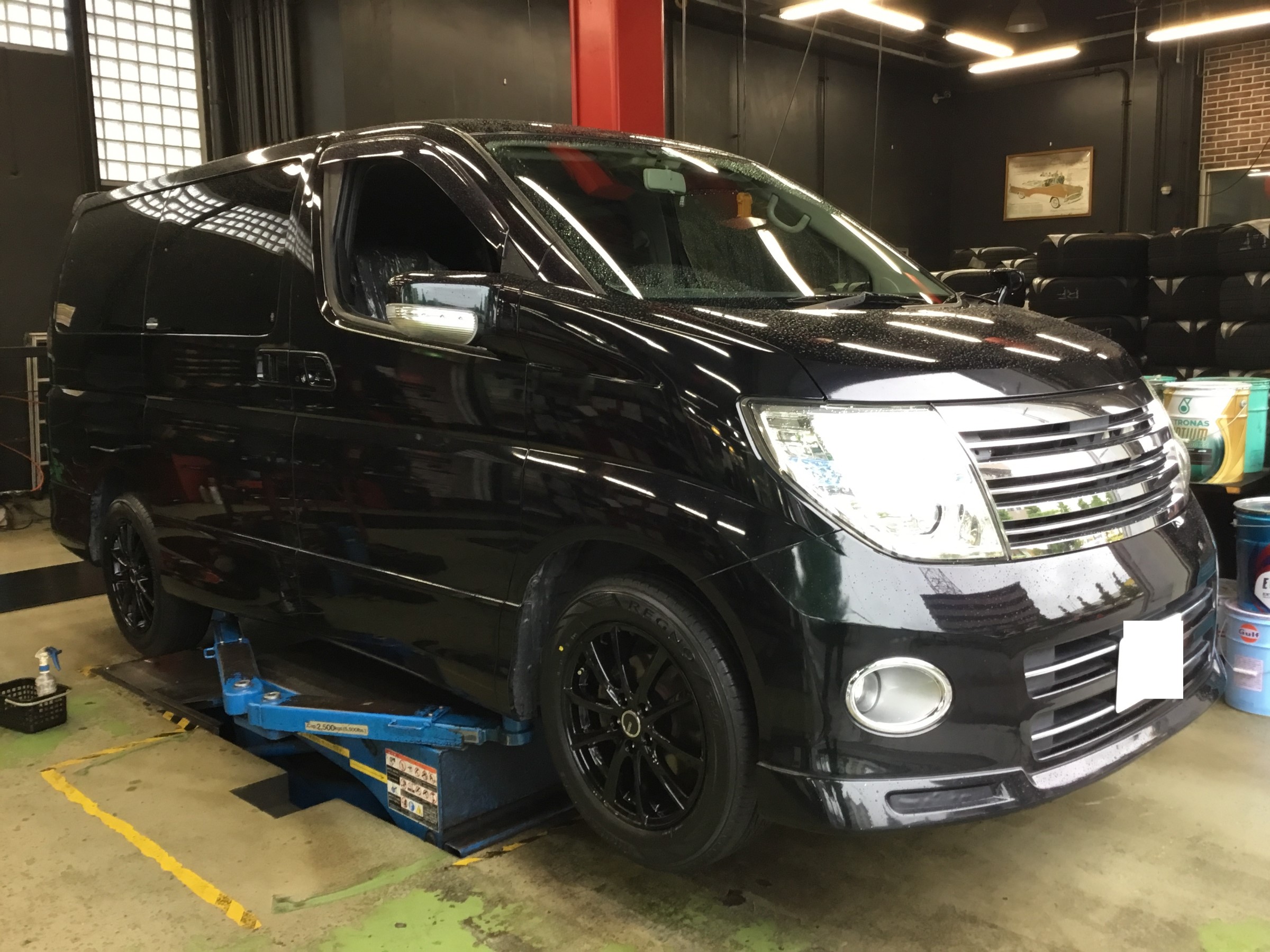 日産エルグランド（E51）レグノホイールSET取付！！ | 日産