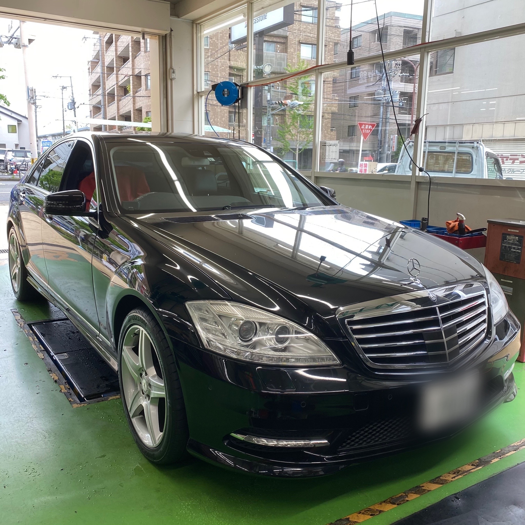 メルセデス・ベンツS350にポテンザS007を装着 | メルセデス・ベンツ S