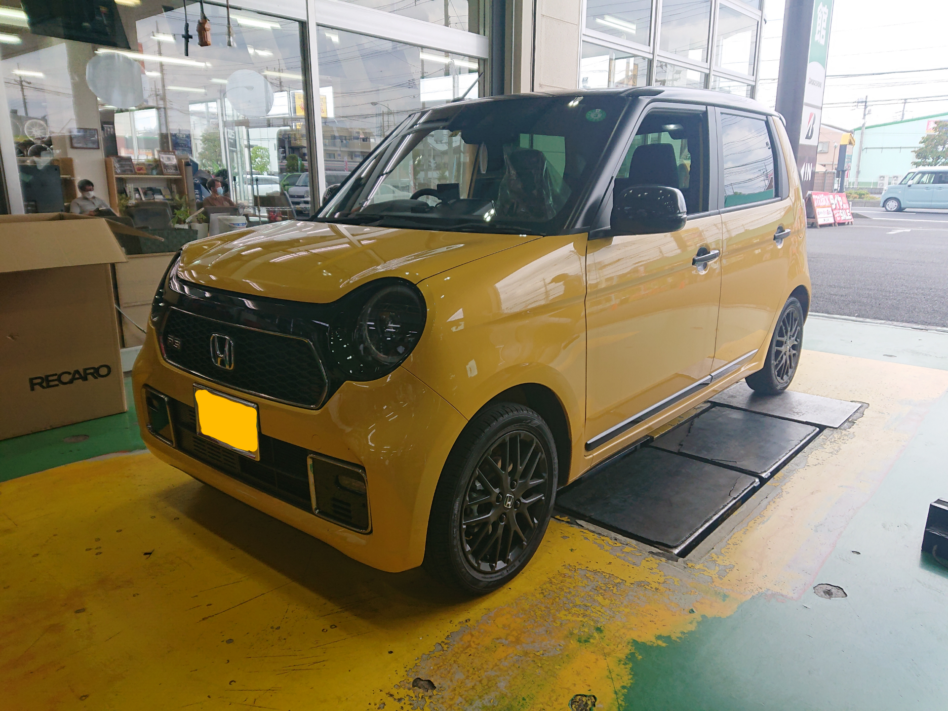 ホンダ N-ONE タイヤ＆ホイール交換作業！ | ホンダ N-ONE タイヤ