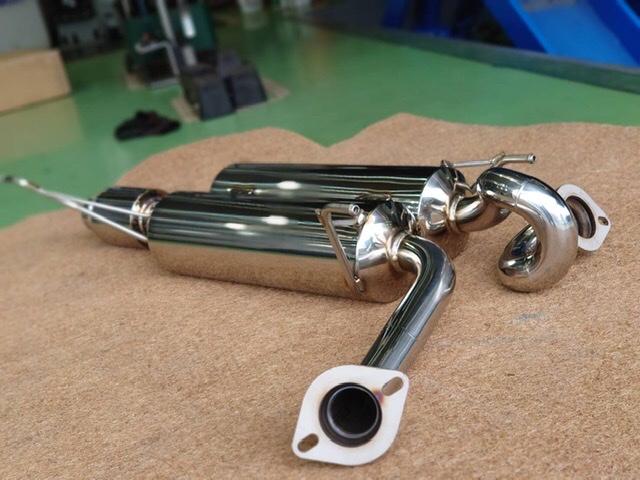 スルガスピード SURUGA」レクサス LX570（URJ201W）3UR用センターマフラー : suruga-srl117 : 総合カー用品店  A-Line Japan - 通販 - Yahoo!ショッピング