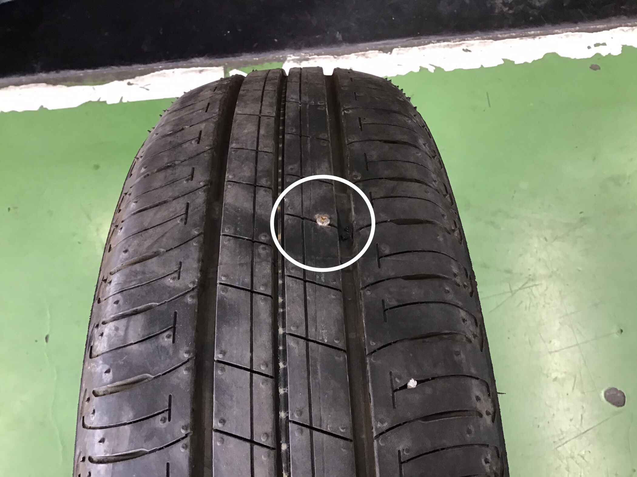 パンはパンでも車が走れなくなるパンは スタッフ日記 タイヤ館 結城 茨城県のタイヤ カー用品ショップ タイヤからはじまる トータルカーメンテナンス タイヤ館グループ