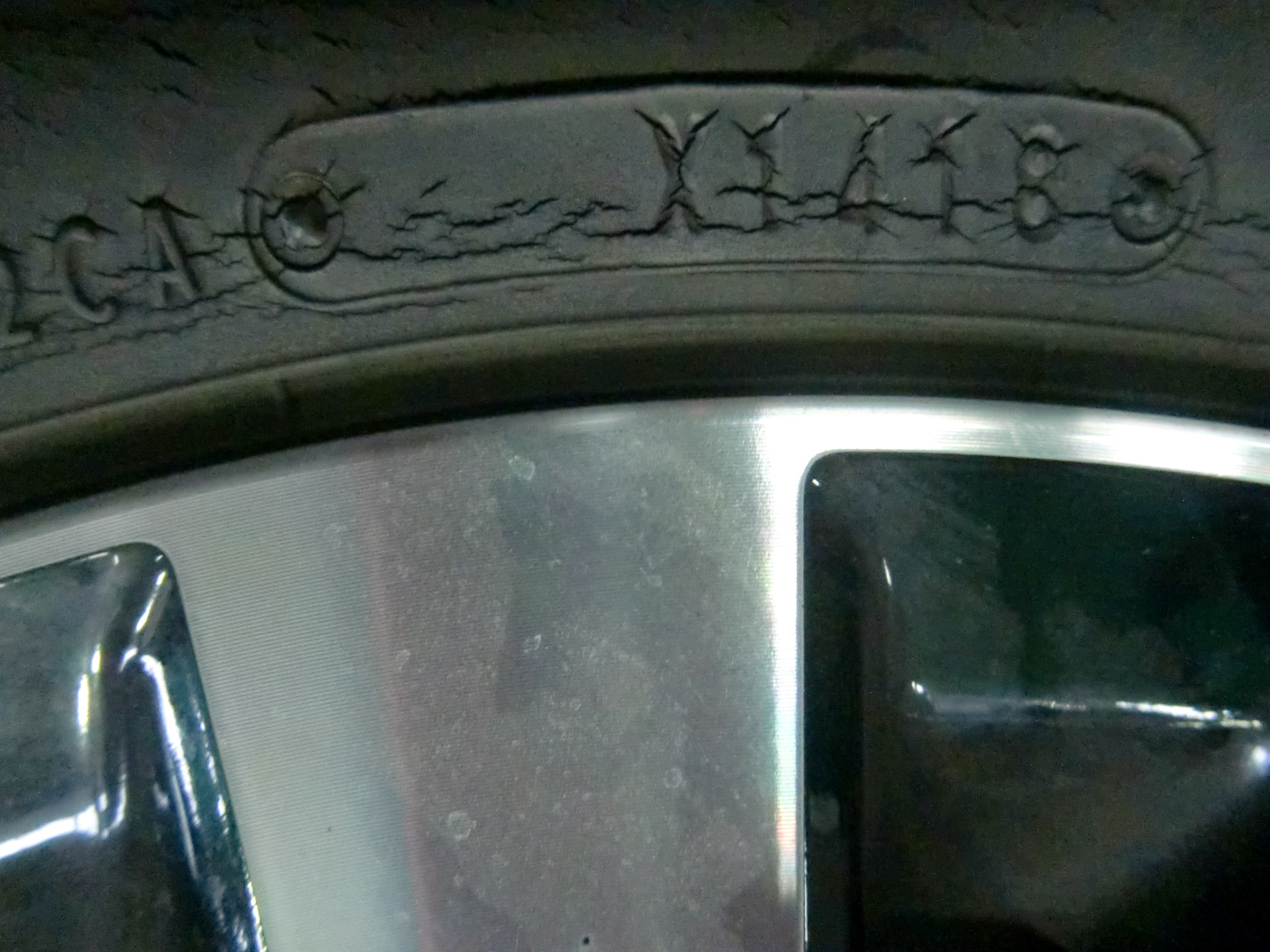 GP7型シャトル、タイヤ交換！ | ホンダ シャトル タイヤ タイヤ