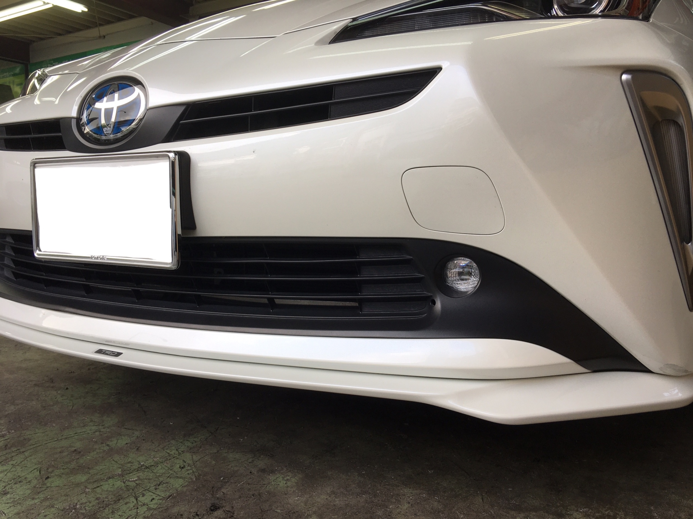 プリウス50系後期用GRフロントスポイラー(アグレッシブ) TRD(Aggressive Styleパーツ)エアロ｜PRIUS  Onlineショップ通販【auto-ACP】