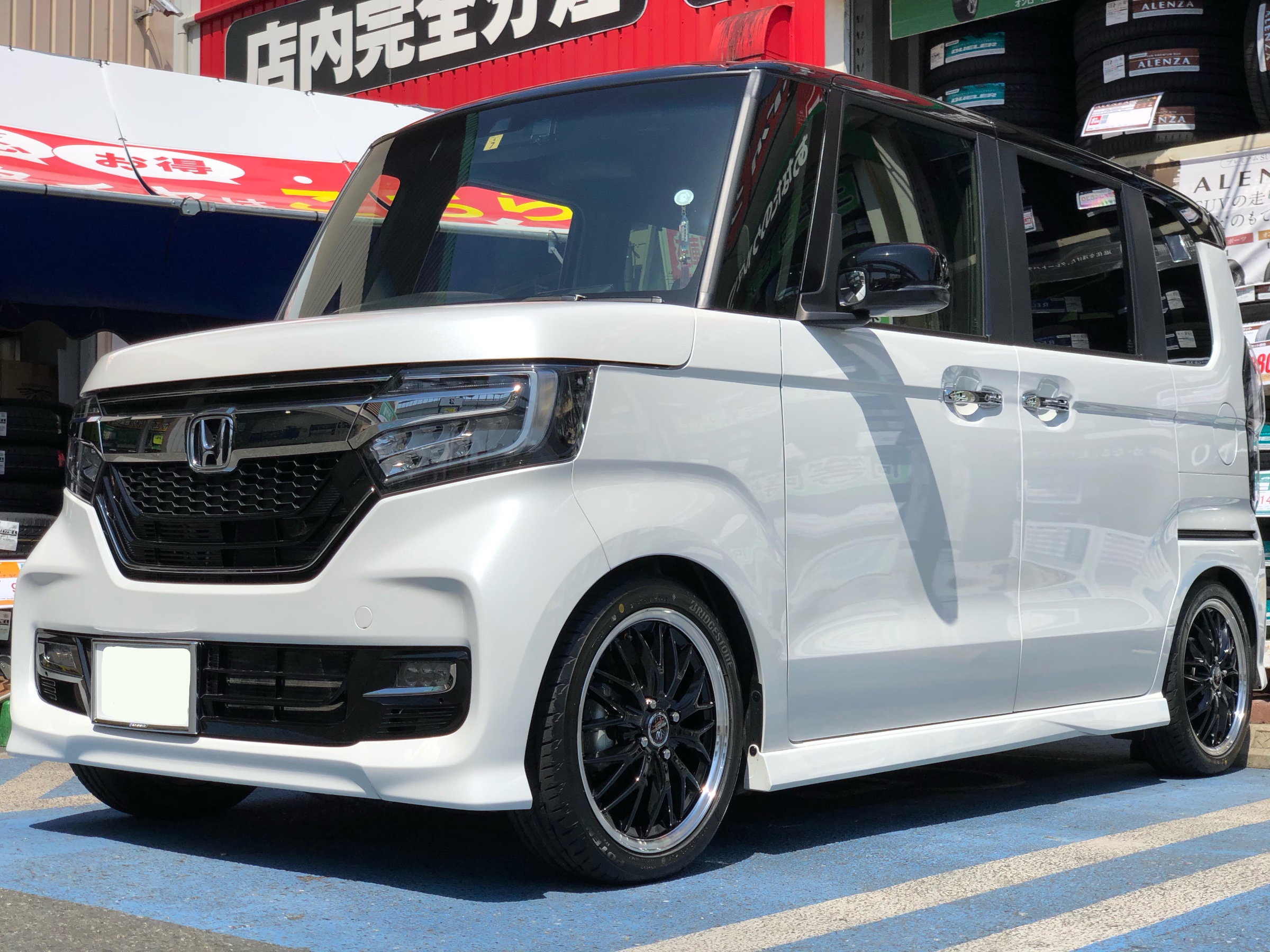 タイヤ ホイール 車高調 ホンダ N Boxカスタム ホイール タイヤ ホイール関連 タイヤ ホイール交換 取り付け 施工事例集 タイヤ館 福岡西 タイヤからはじまる トータルカーメンテナンス タイヤ館グループ