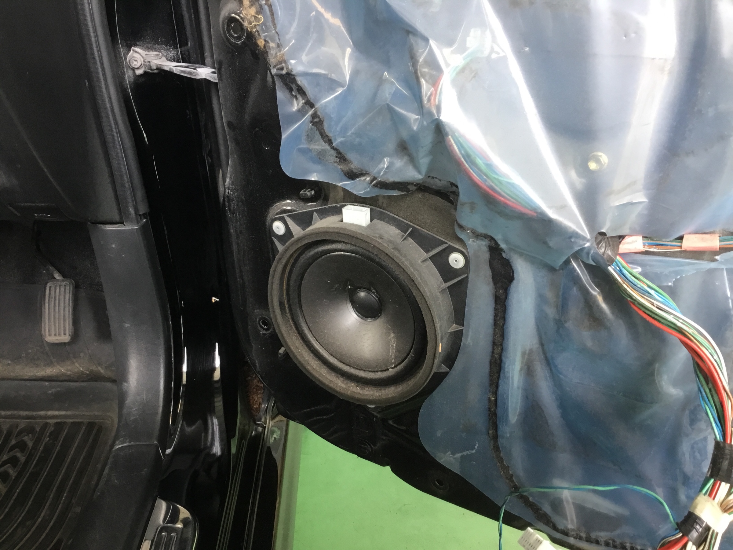 フロントスピーカー交換 トヨタ Av ナビ機器 カー用品取付 Av商品取付 サービス事例 タイヤ館 秋田東通 タイヤからはじまる トータルカーメンテナンス タイヤ館グループ