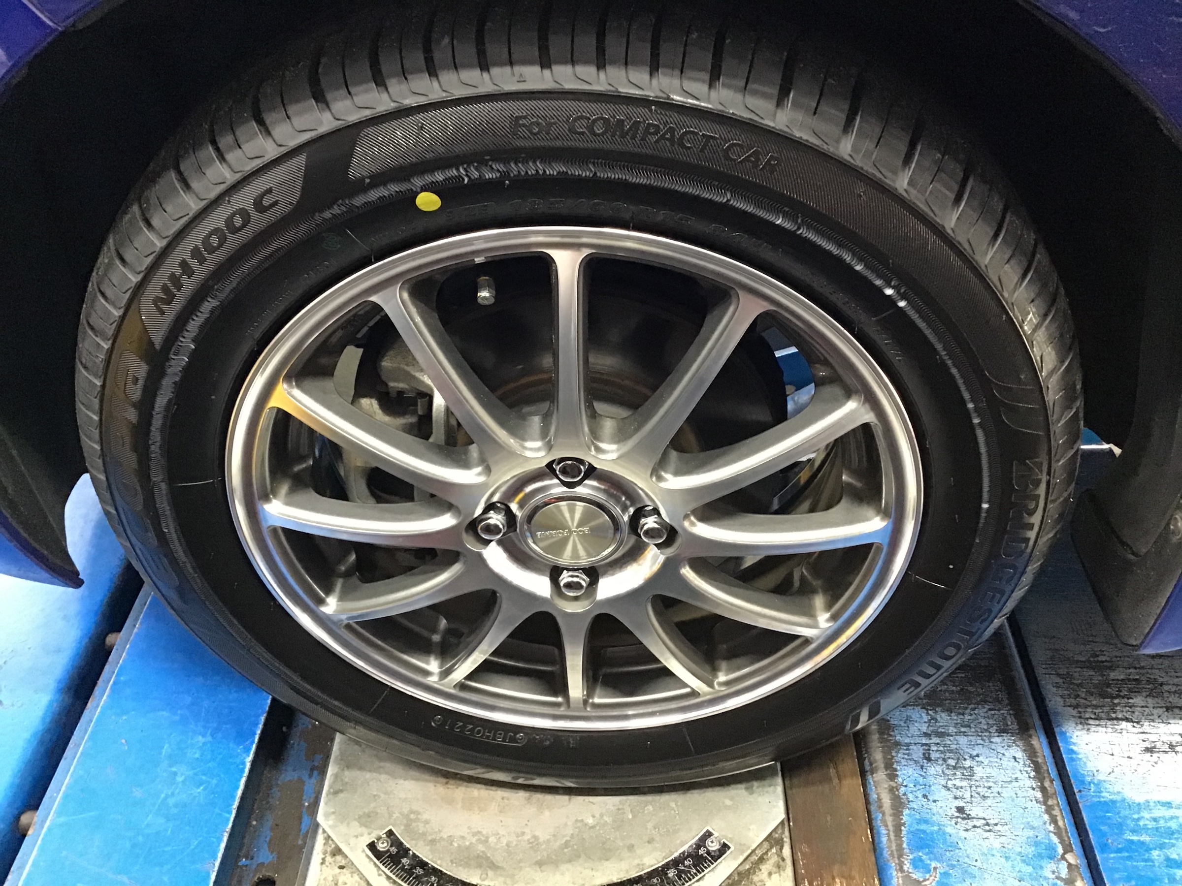 ブリジストン エコピアEP150 新型フィット新車装着タイヤホイール