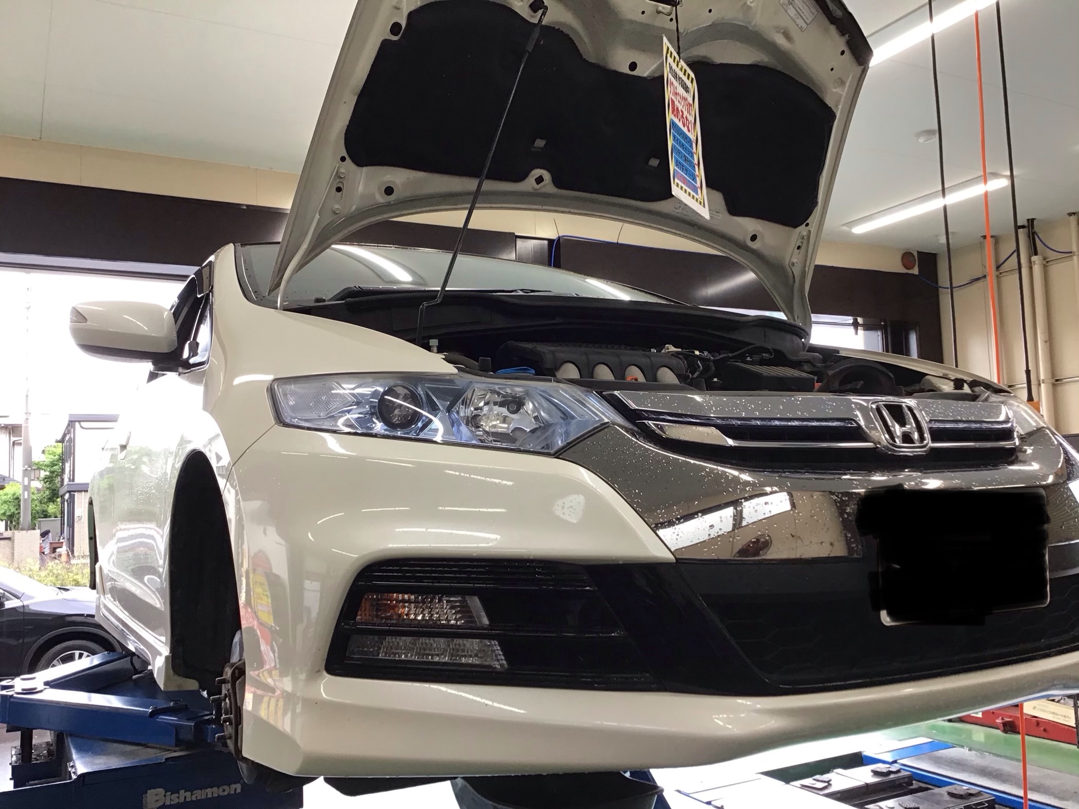 インサイト エンジンオイル交換 ホンダ インサイト メンテナンス商品 オイル関連 > エンジンオイル交換 サービス事例 タイヤ館