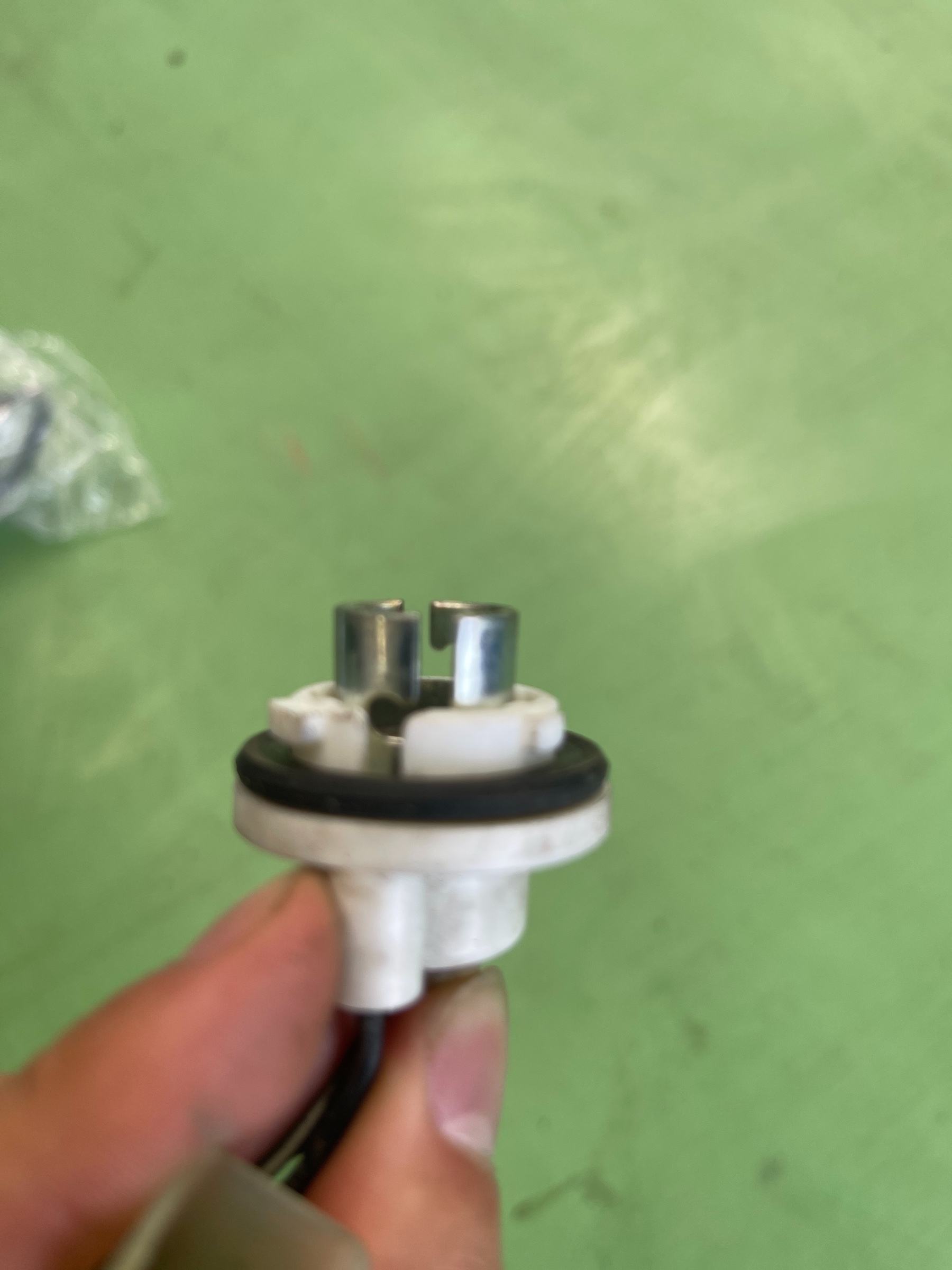 ワゴンR テールランプソケット交換 | スズキ ワゴンR メンテナンス商品