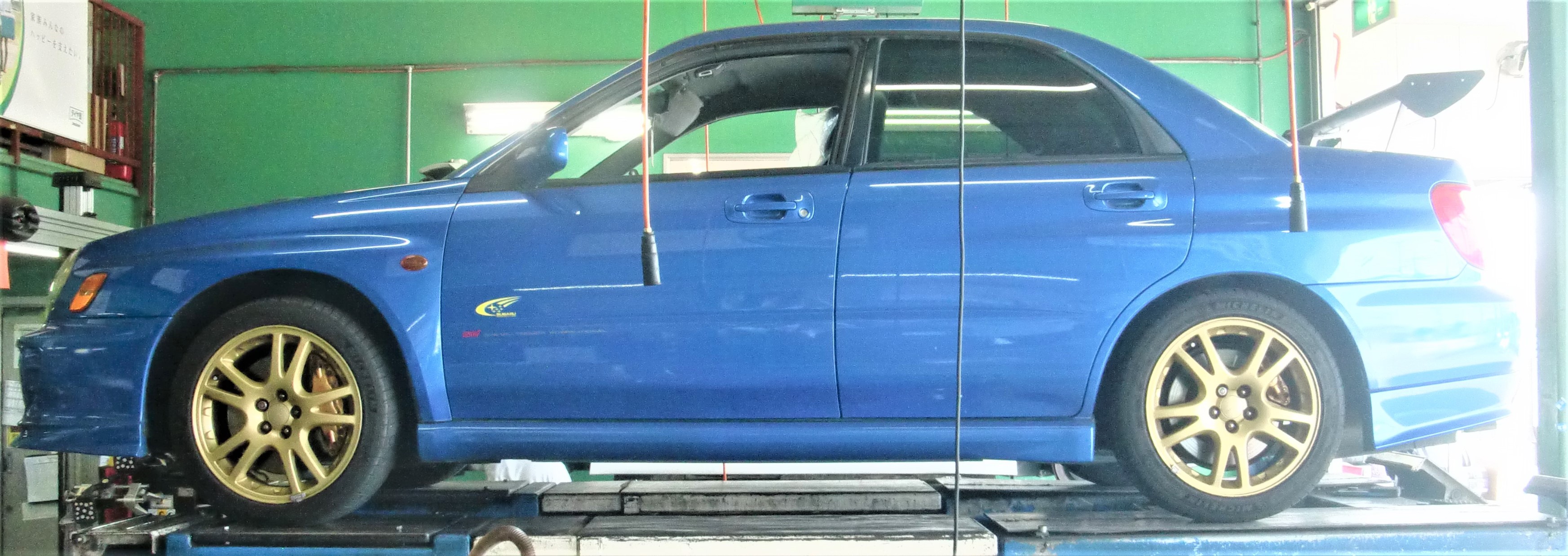 Gdb型インプレッサsti 夏タイヤ交換 車高調整式サスペンションのお取り付け エンジンオイル交換 フラッシング アライメント調整 スバル インプレッサwrx Sti タイヤ タイヤ ホイール関連 タイヤ ホイール交換 技術サービスブログ タイヤ館 鎌ヶ谷 千葉
