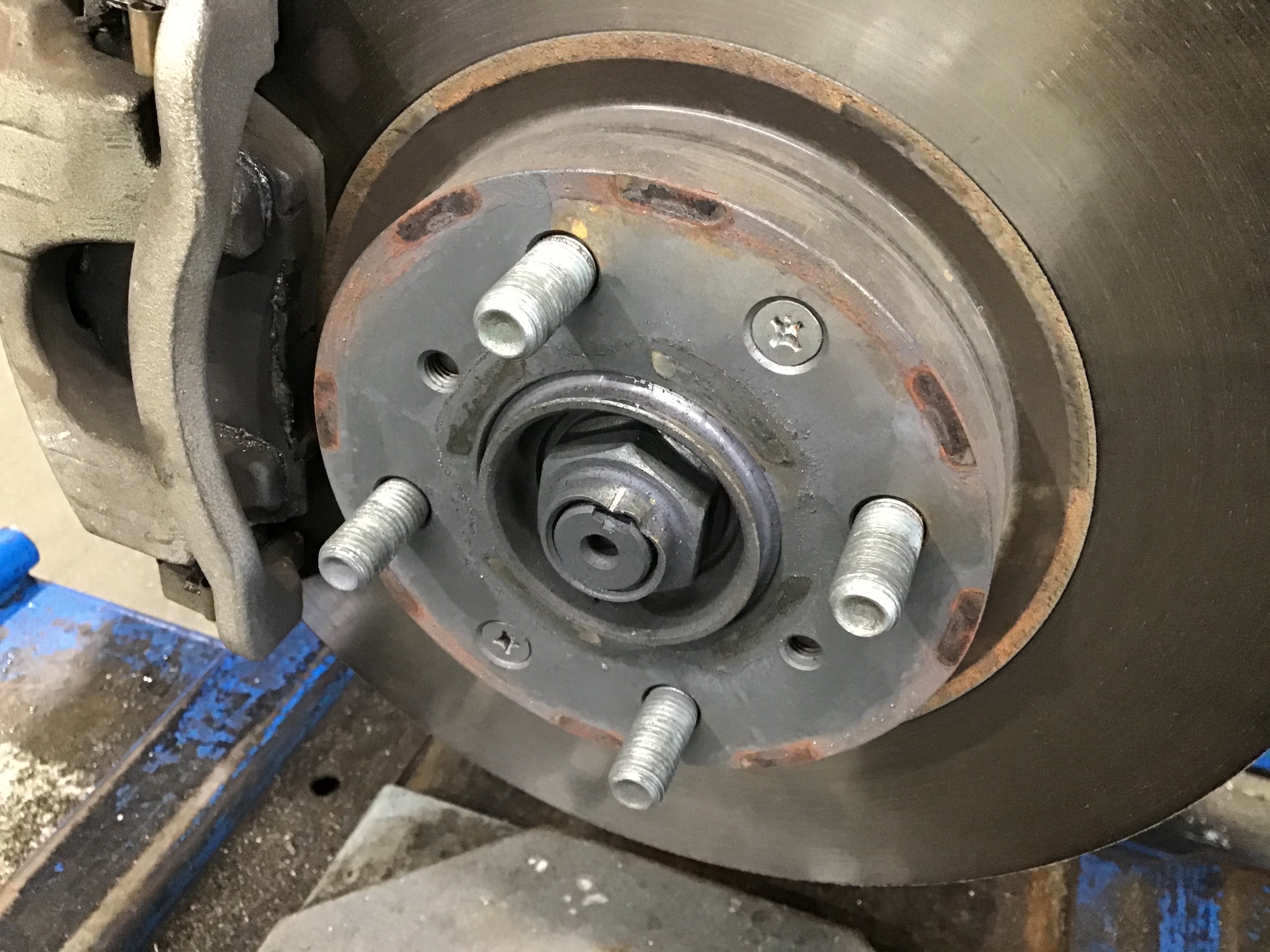 ホイール取り付け部の錆