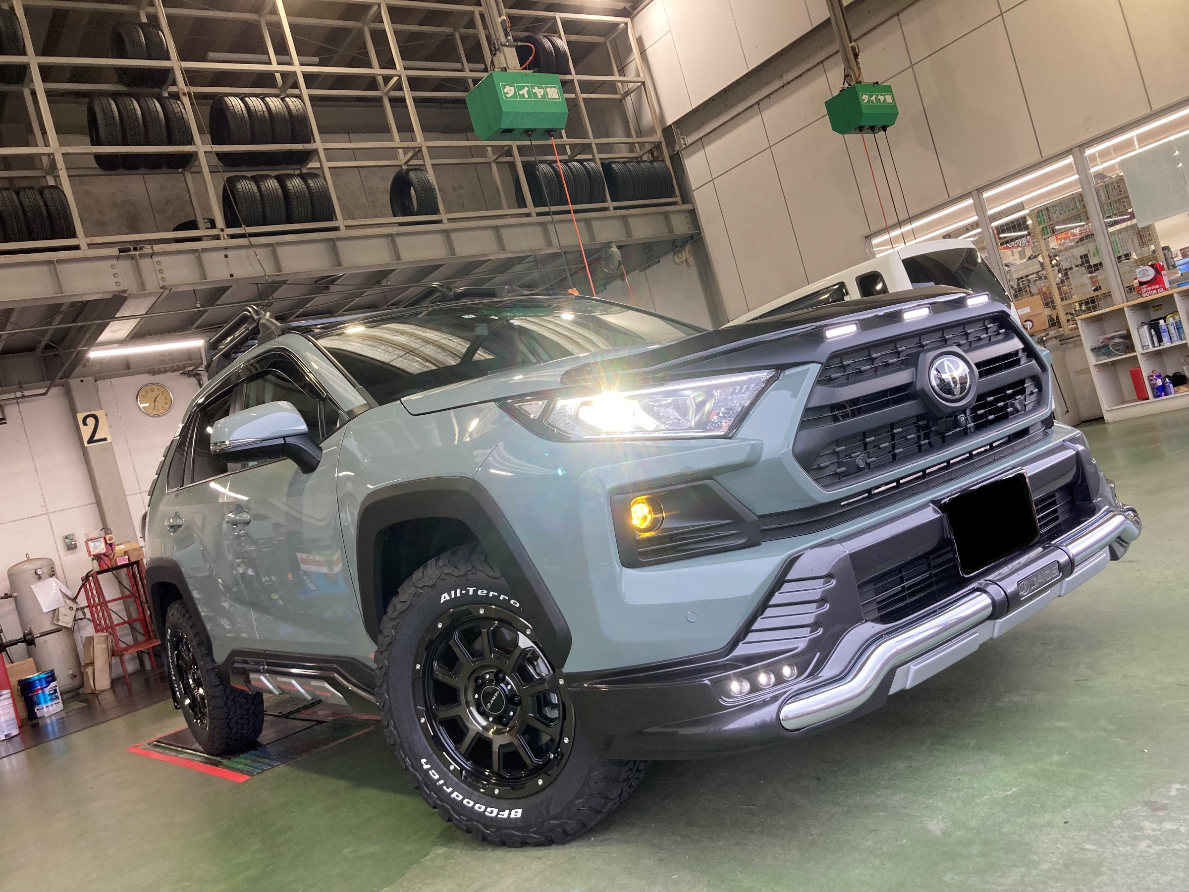 TOYOTA RAV4 ホイール交換 | トヨタ RAV4 ホイール タイヤ・ホイール