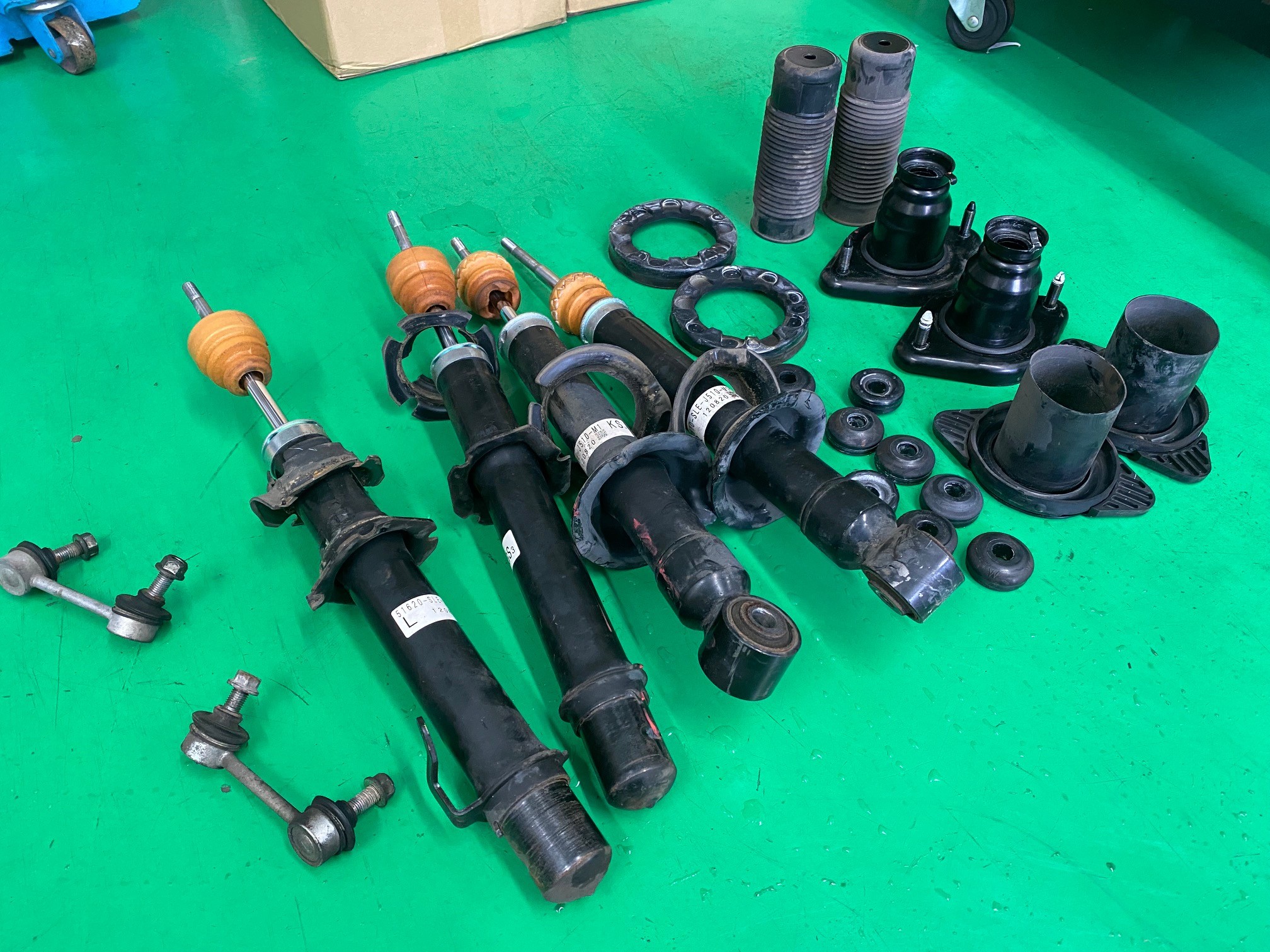 ホンダ オデッセイ（RB3） 足回りのリフレッシュ 「TEIN EnduraPro