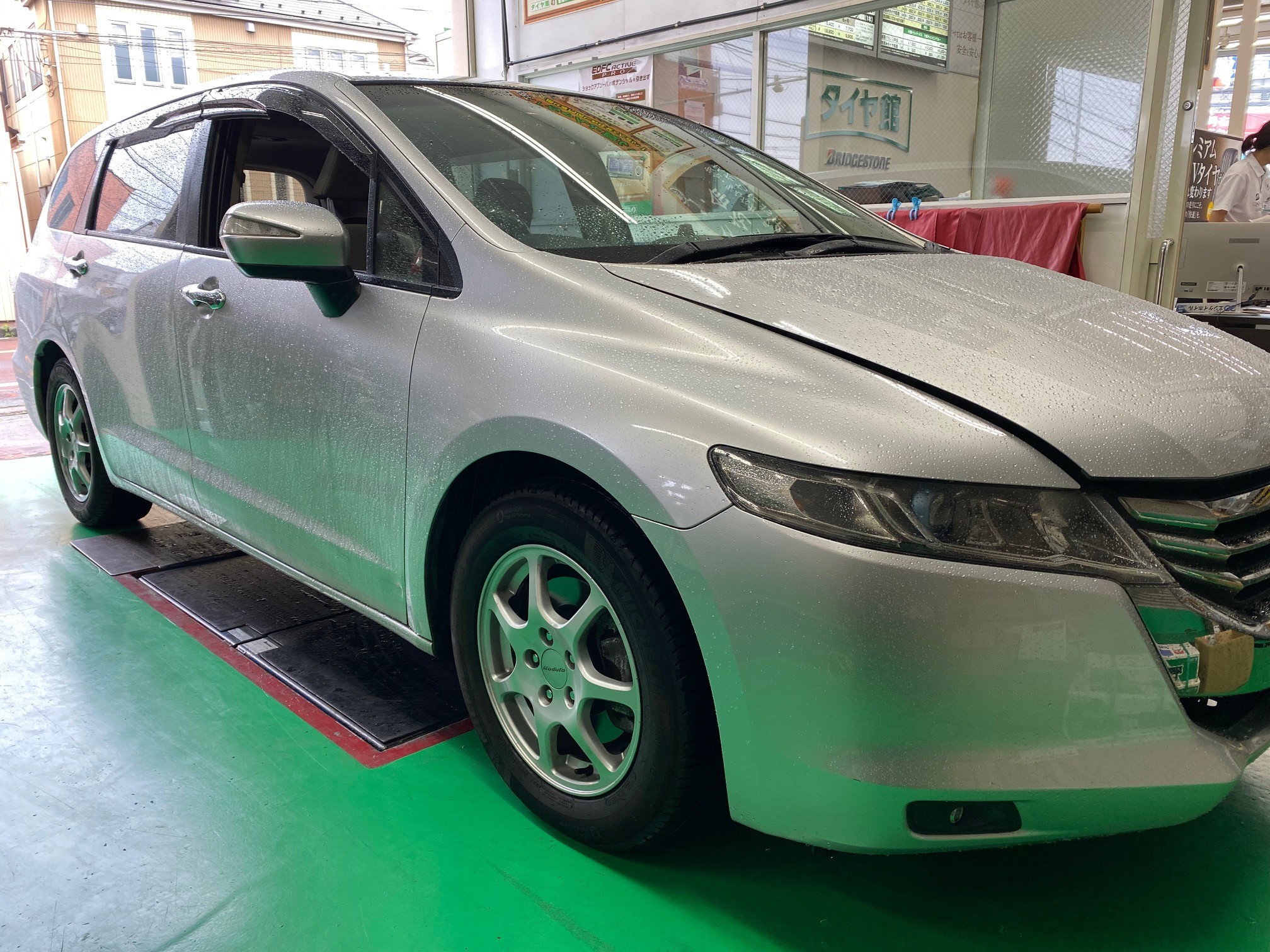 ホンダ オデッセイ（RB3） 足回りのリフレッシュ 「TEIN EnduraPro