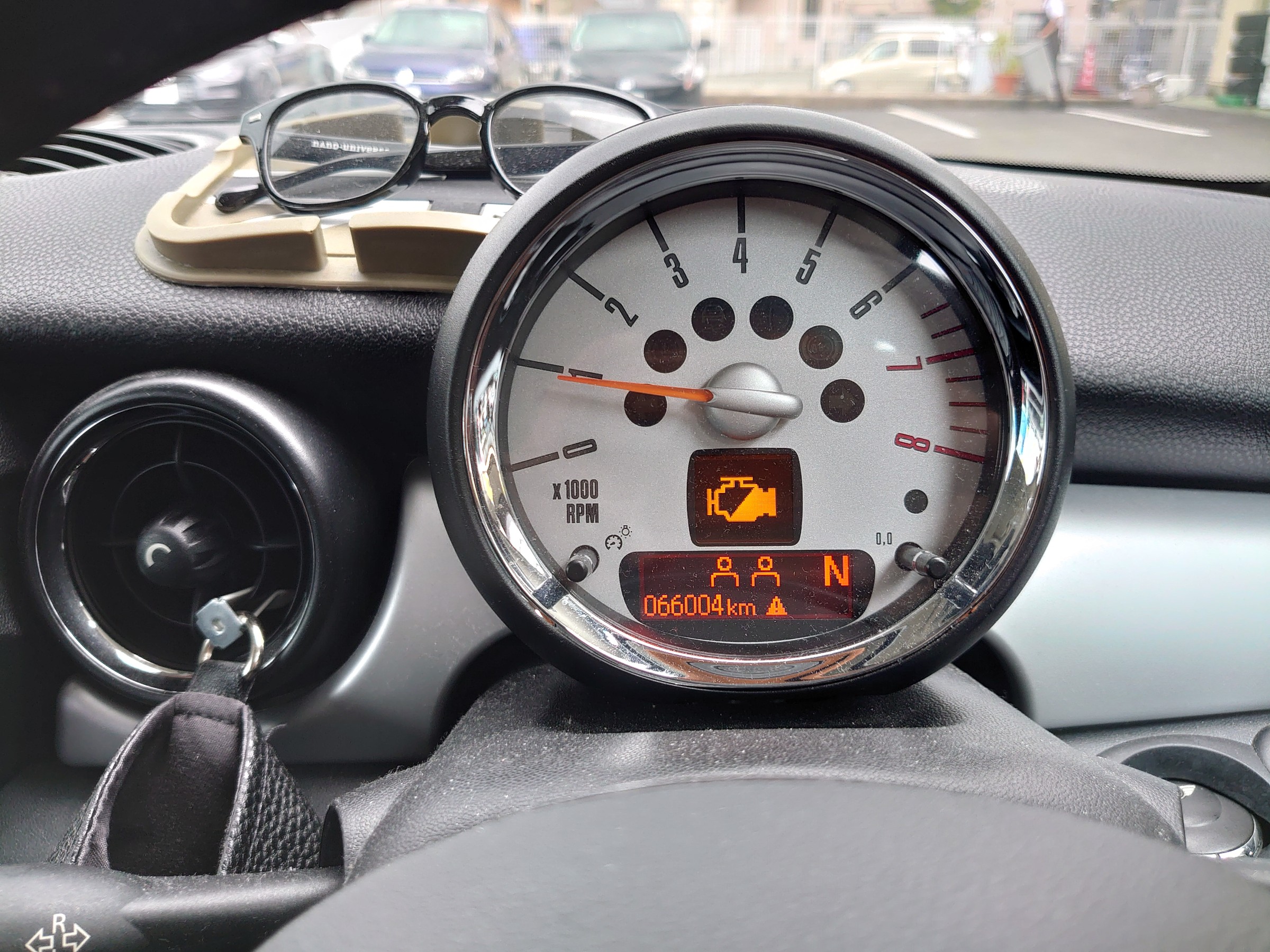BMW ミニ イグニッションコイル 交換しました！ | ミニ クーパー