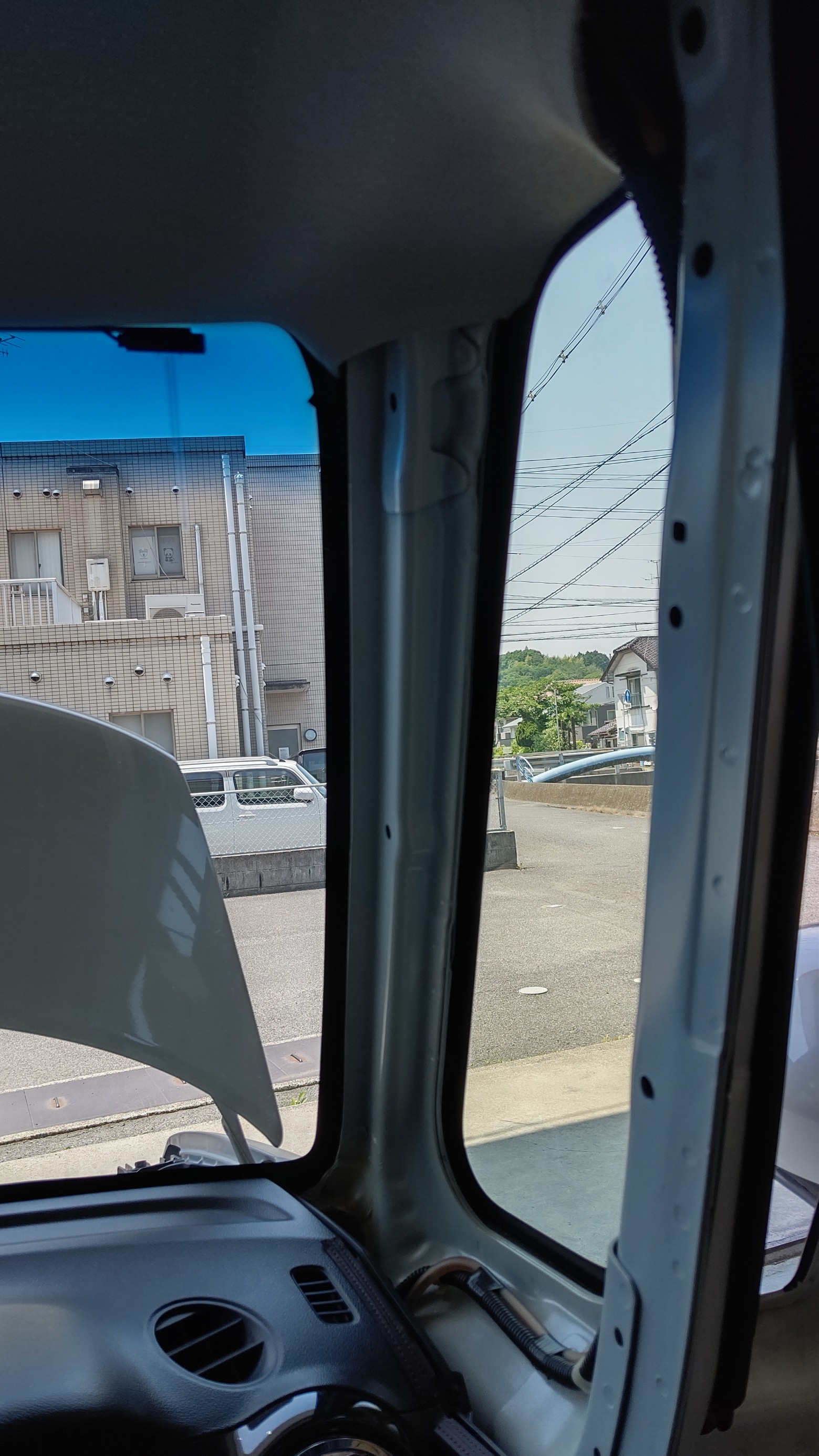 N-BOXにドライブレコーダーを取り付けしました。 | 店舗おススメ