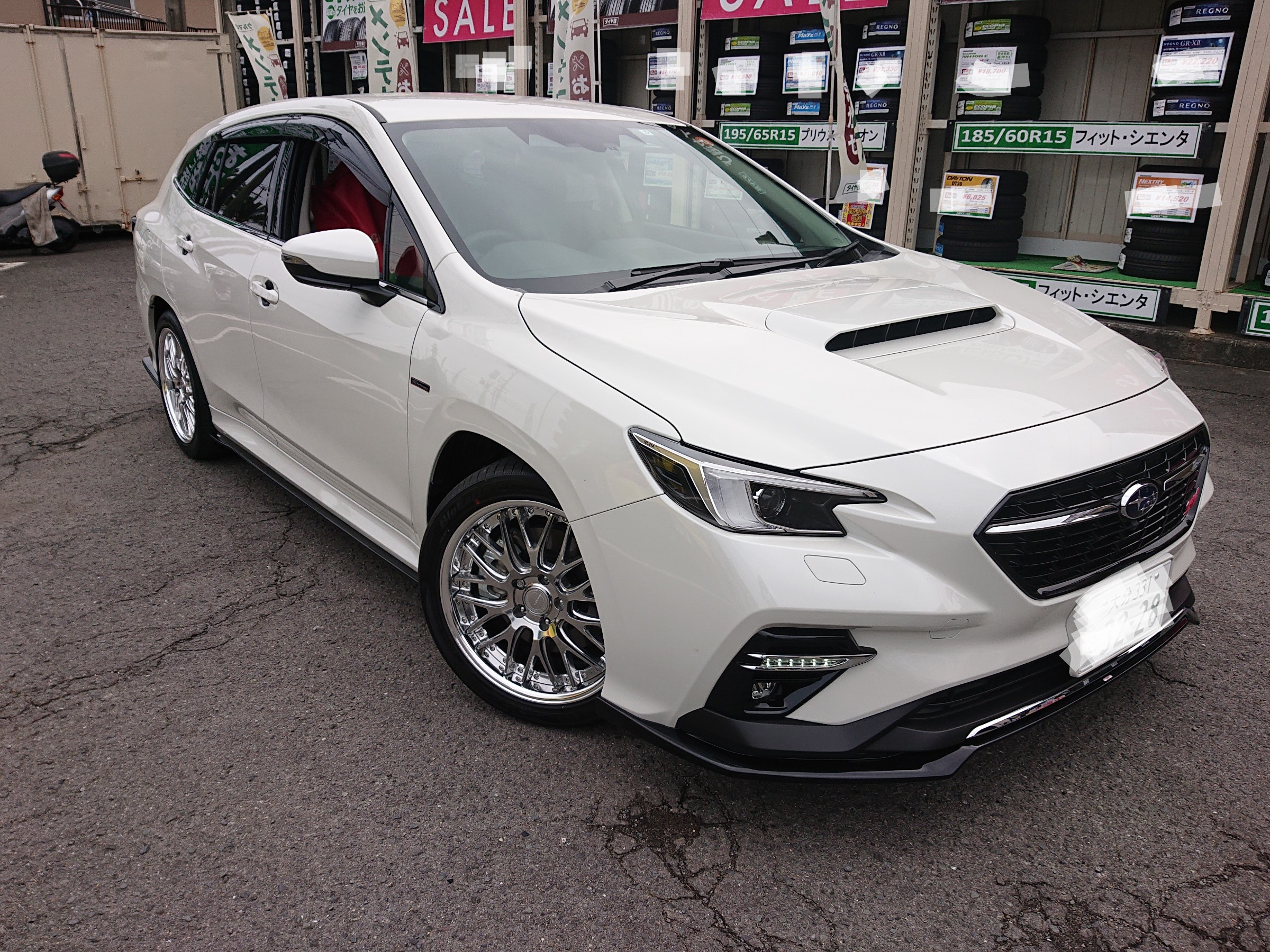 新車のレヴォーグにアルミホイール取り付け⭐ | スバル レヴォーグ